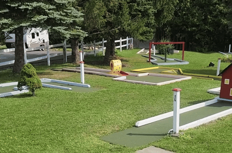 Sandbaggerz Mini Putt