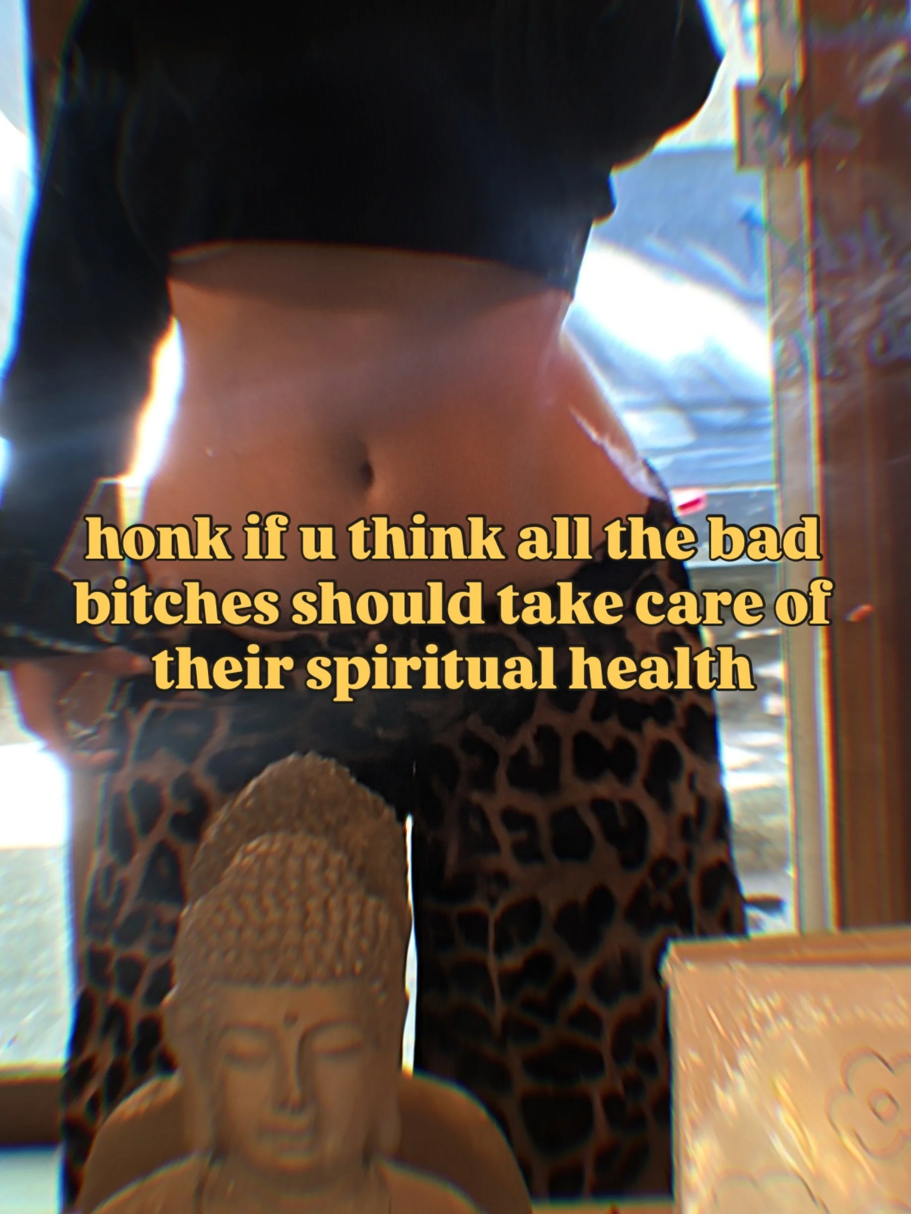 open up that crown chakra babes ☀️
