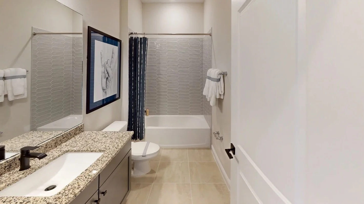 Bathroom 2.jpg