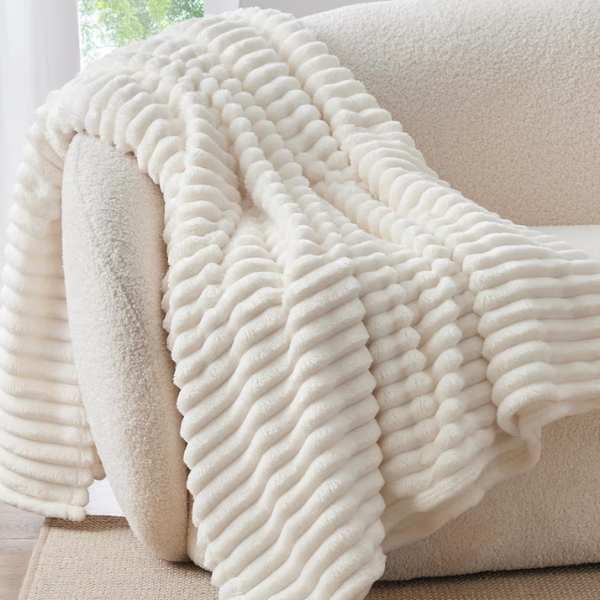 CREAM FLEECE BLANKET