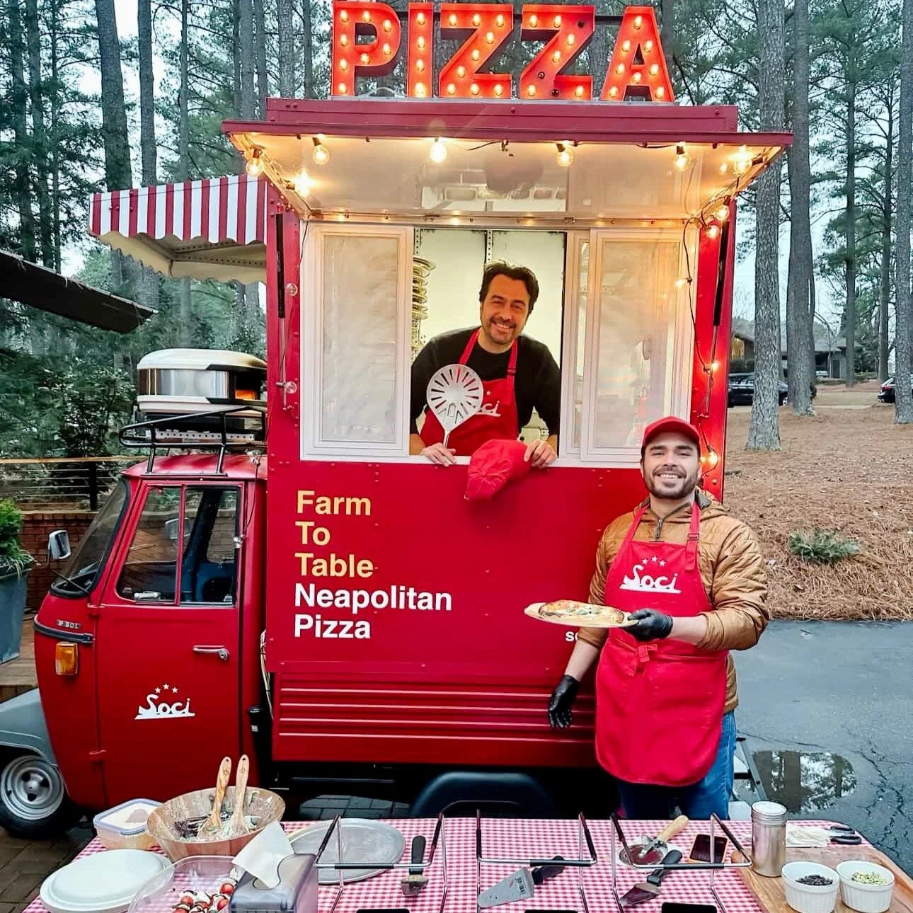 Cloudy or sunny, the party still delivers 🍕

This pizza catering party in Sanford shows why hosts keep booking a pizza food truck for their events. Our vintage pizza truck arrived ready to serve, and guests were enjoying fresh Neapolitan pizza withi
