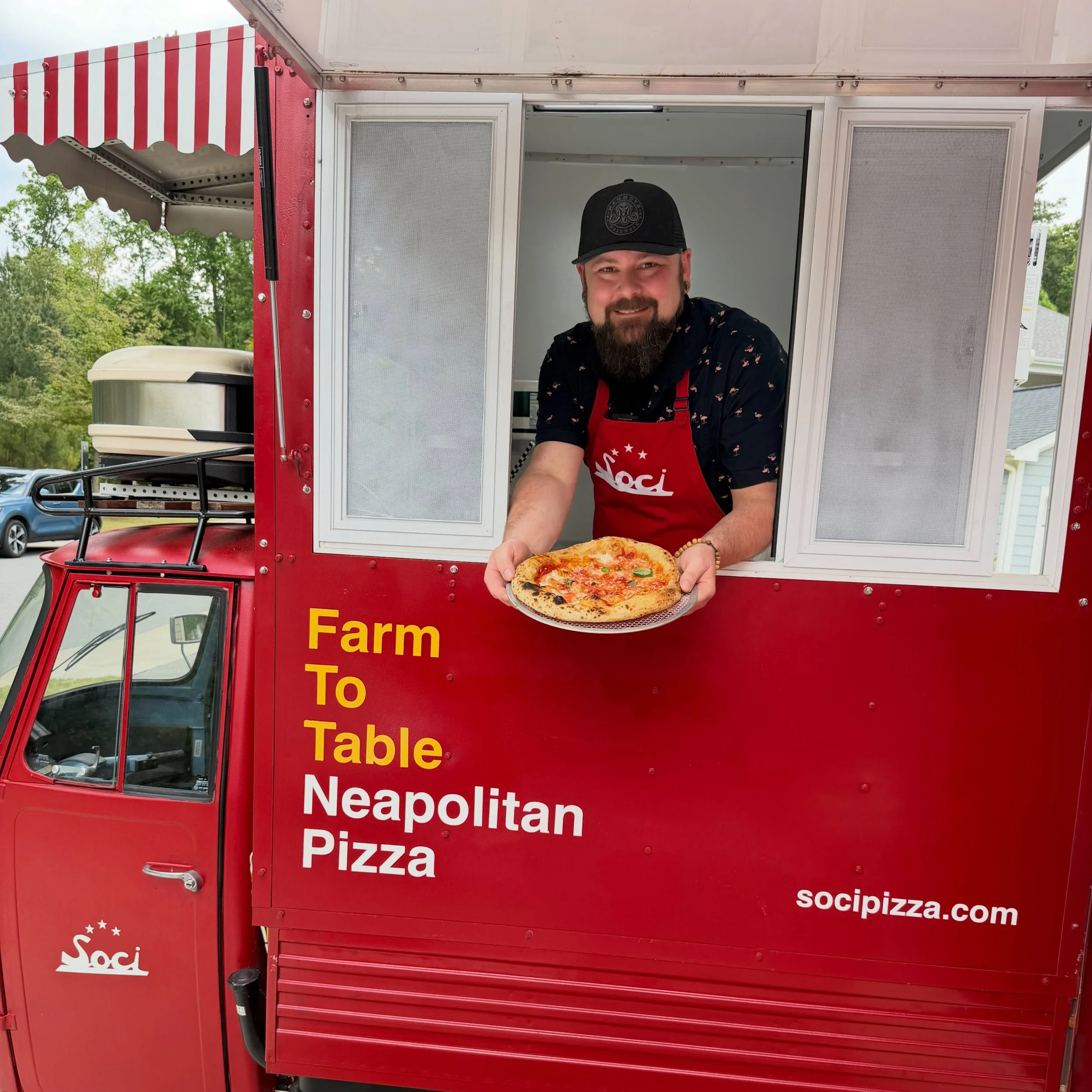 It stars with a talented pizzaiolo! Codie and I brought our Neapolitan pizza catering to Chapel Hill once again for a private pizza party. Italian baby shower? Wedding? Cocktail hour? Soci pizza brings the vibes and the pies too. #pizzatruck #chapelh