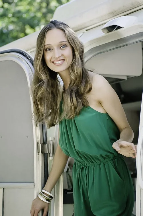 Lifestyle_Angie Silvy-2.jpg