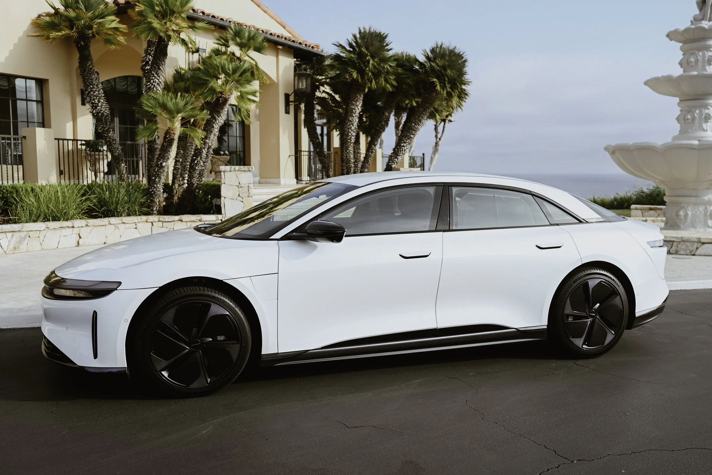 GOLF lucid-2.jpg