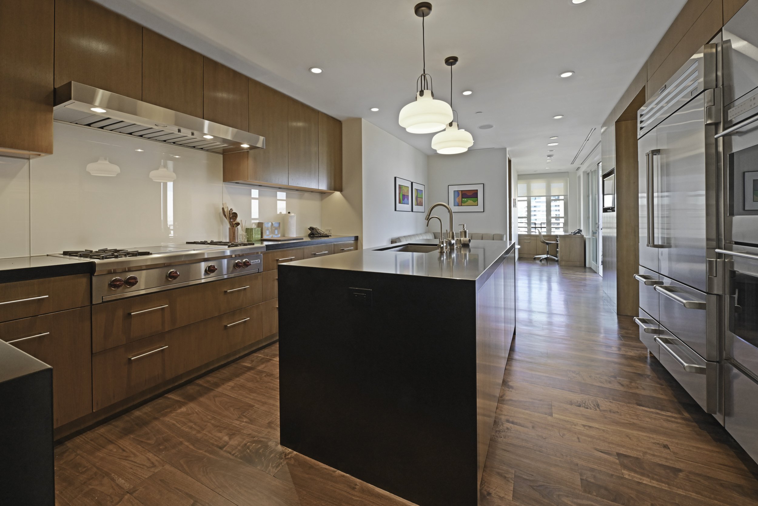 10580 Wilshire Blvd (12).jpg