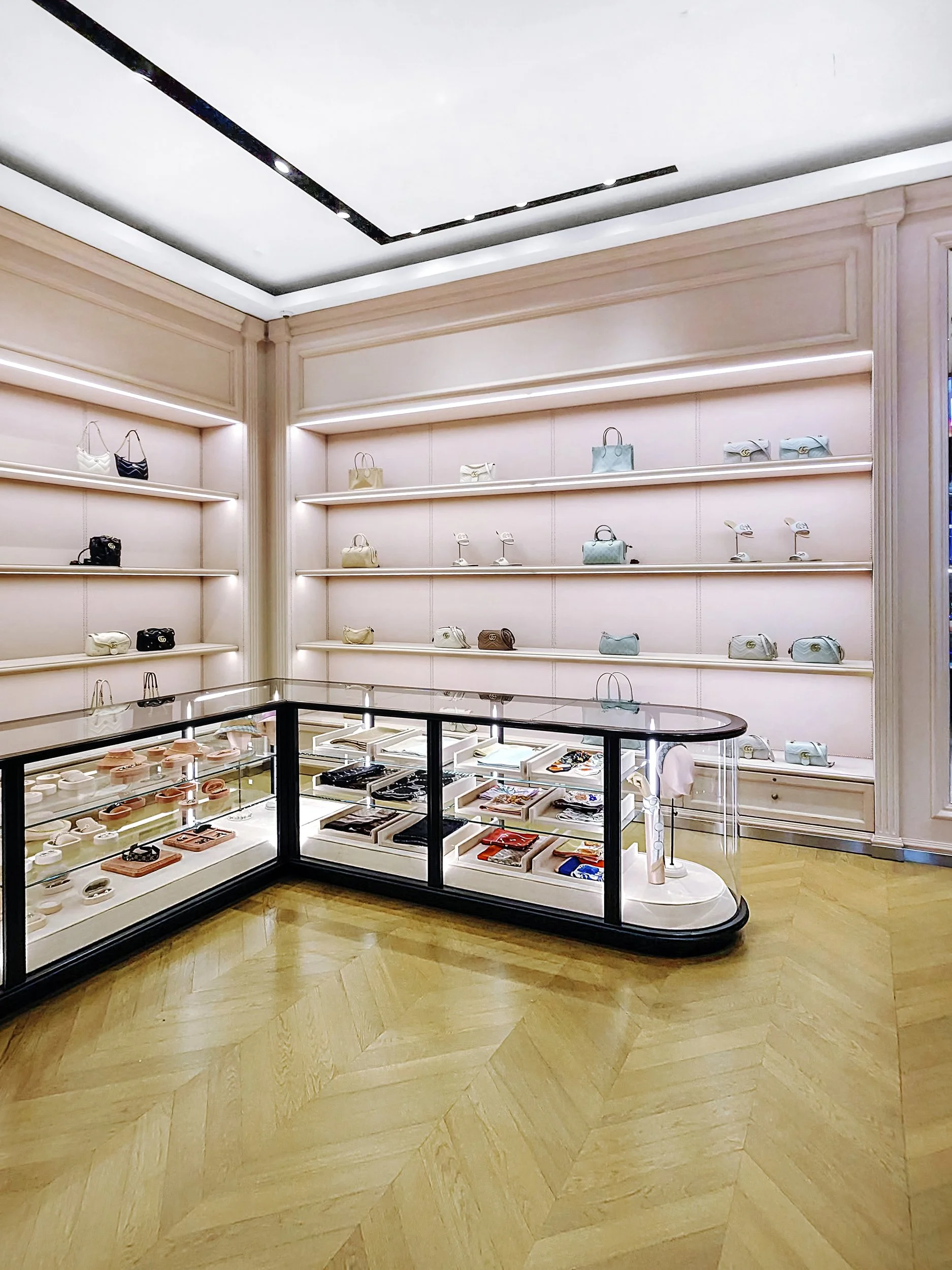 Luxury retail & interior  photographer (Copy)