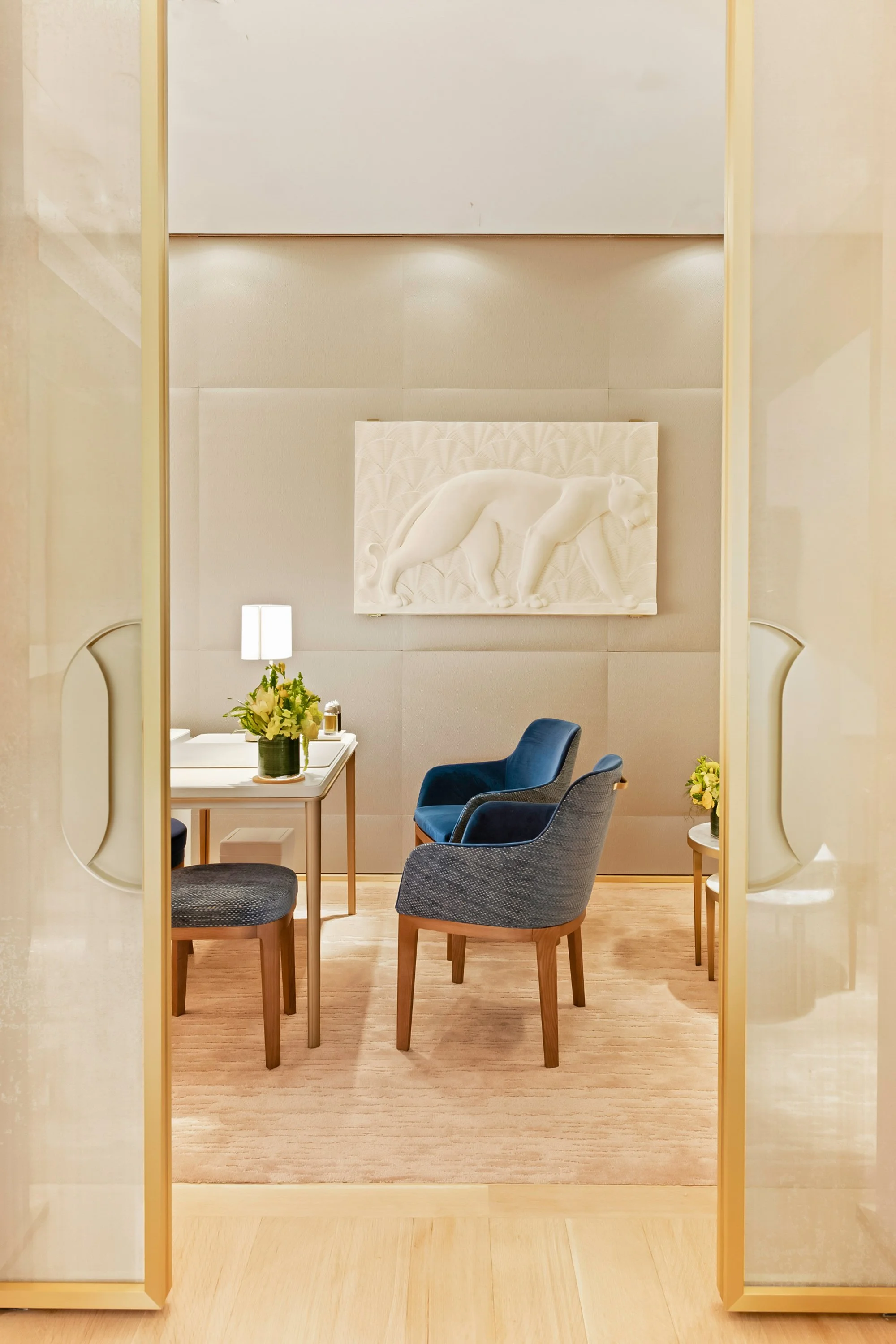 Angie Silvy Luxury Retail Photography-5.jpg