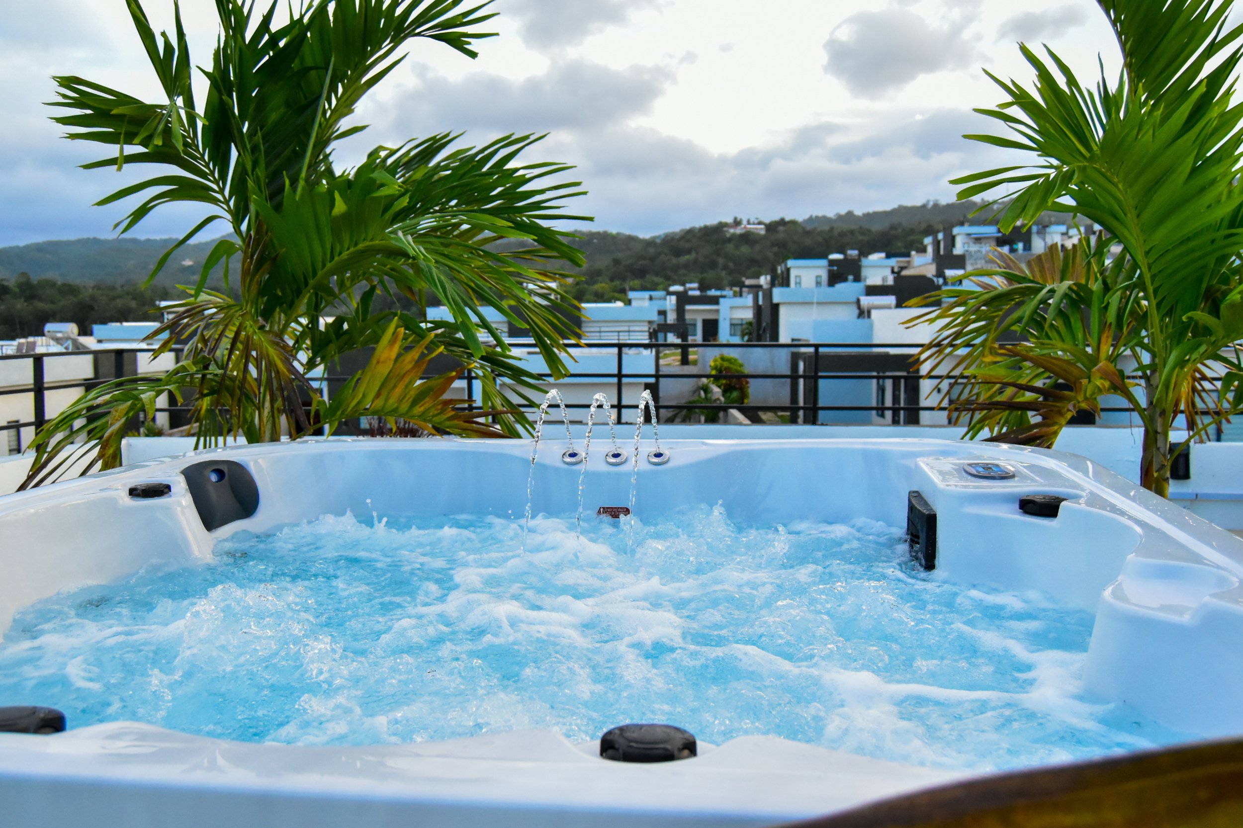 modern-rooftop-jacuzzi-with-tropical-landscape-design-ochos-rios-jamaica.jpg