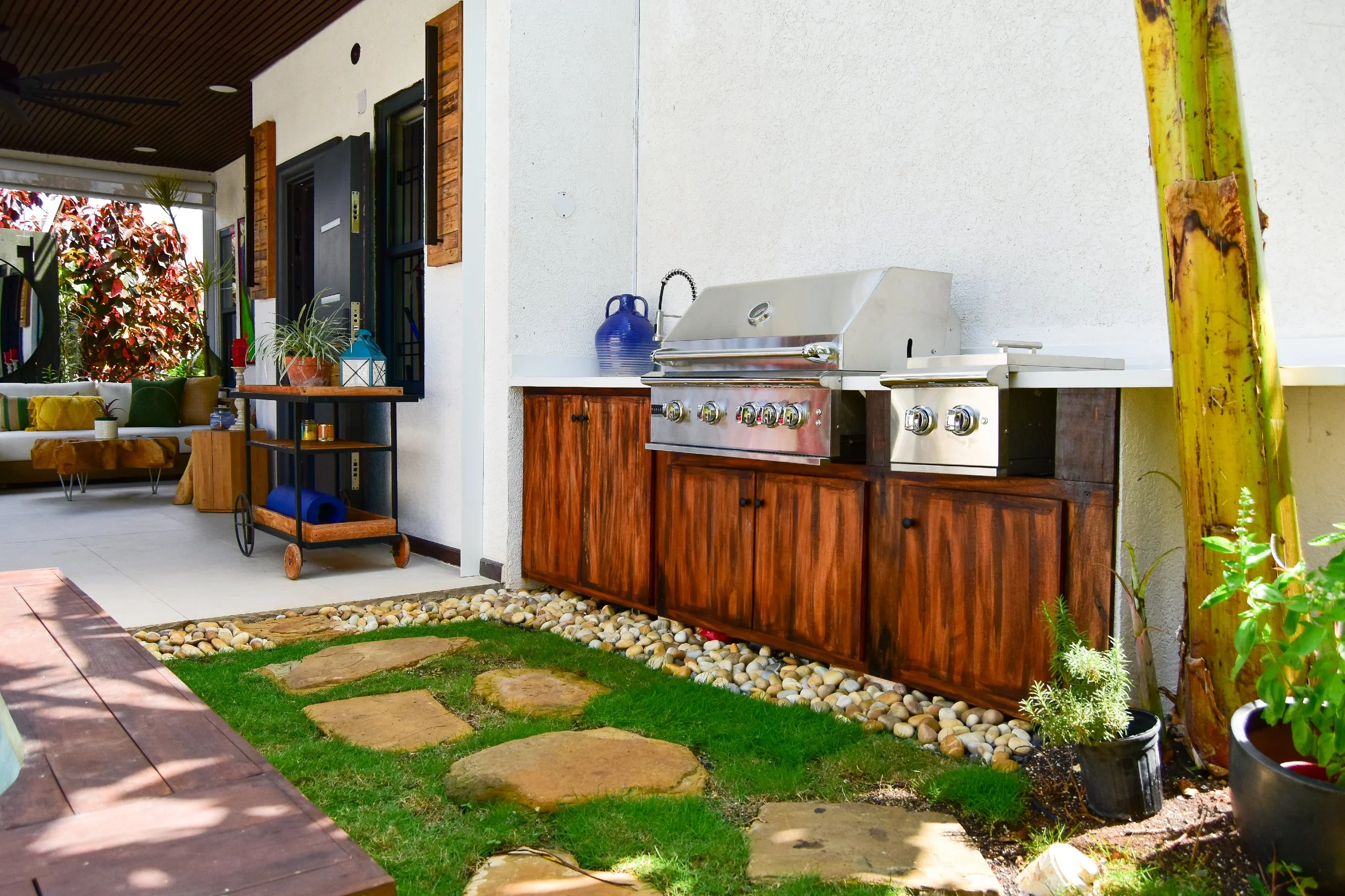 outdoor-kitchen-and-grill-design-ocho-rios-jamaica.jpg