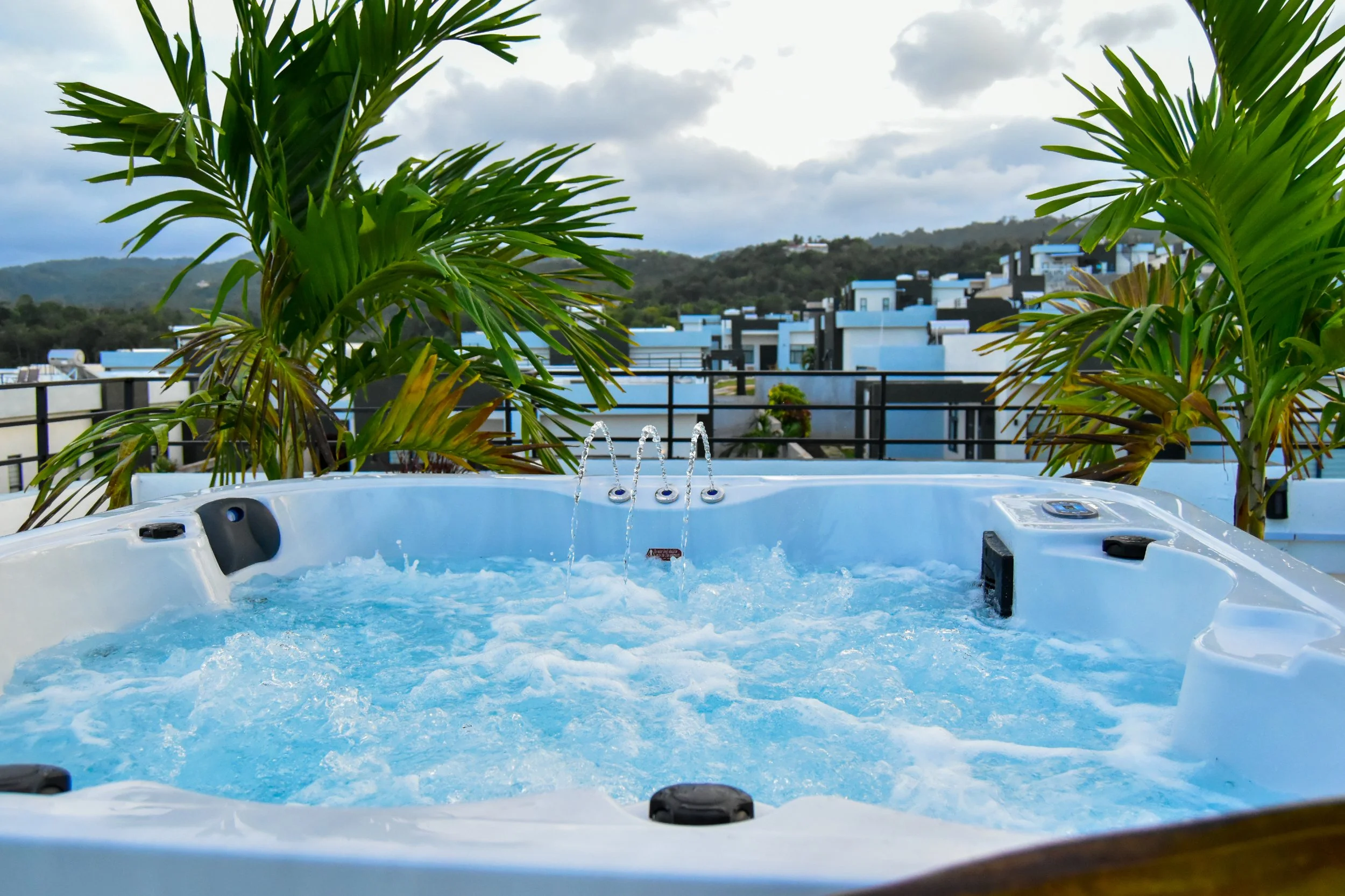 modern-rooftop-jacuzzi-with-tropical-landscape-design-ochos-rios-jamaica.jpg
