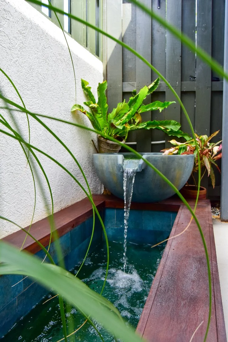 backyard-water-feature-landscaping-design.jpg