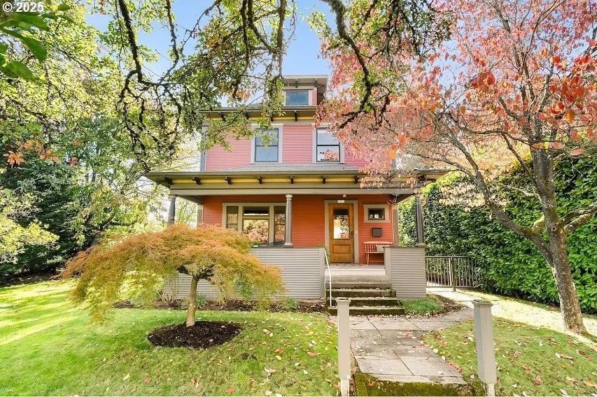 This week in Danny&rsquo;s Digest: A soulful 1911 foursquare with restored original woodwork, Douglas Fir floors and a remodeled chef&rsquo;s kitchen surrounded by lush landscaping.

Welcome to the Syracuse Sanctuary where time slows and calm settles