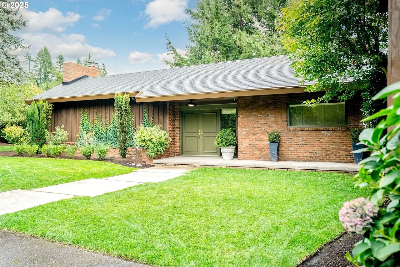 This week in Danny&rsquo;s Digest: A private mid-century escape where walls of glass open to sweeping outdoor living, complete with a resort-style pool and abundant fruit orchard.

First time on market in nearly 30 years, a gorgeous private retreat i