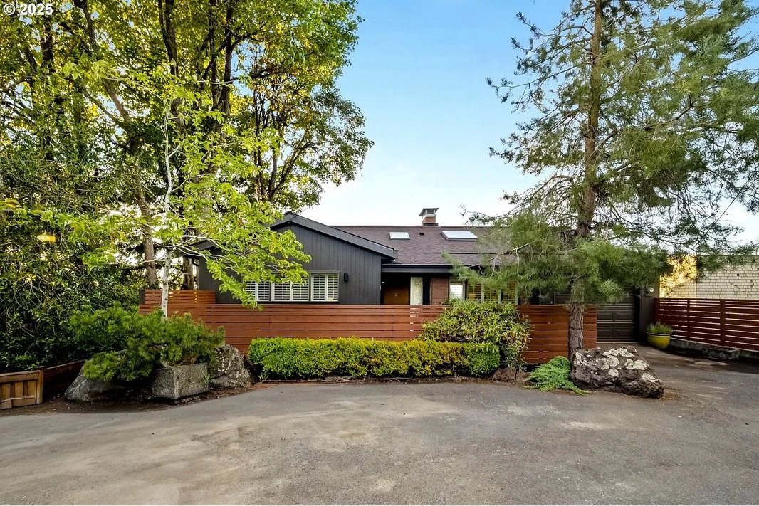 This weekend in Danny&rsquo;s Digest: A mid-century Mt. Tabor classic elevated with preserved wood paneling and sweeping views that span the city, the hills, and Mt. St. Helens.

Mid-Century Made Modern! With a view that transcends any era, spanning 