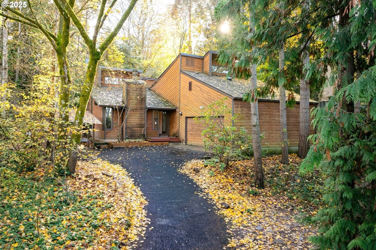 This weekend in Danny&rsquo;s Digest: This one is begging for a creative vision, with vaulted ceilings, original woodwork, split-level volumes, floor-to-ceiling windows, and iconic diagonal cedar paneling that opens to the lush SW Portland hillside.
