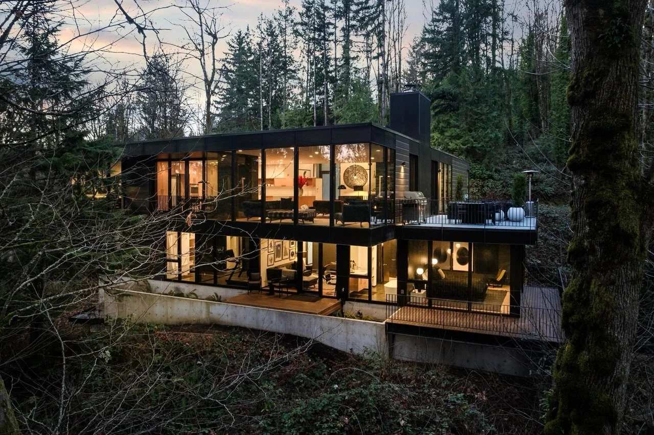 This weekend in Danny&rsquo;s Digest: The Royal House, a design-forward retreat surrounded by protected forest with total privacy just minutes from downtown.

The Royal House by award-winning studio William / Kaven Architecture is set among the trees