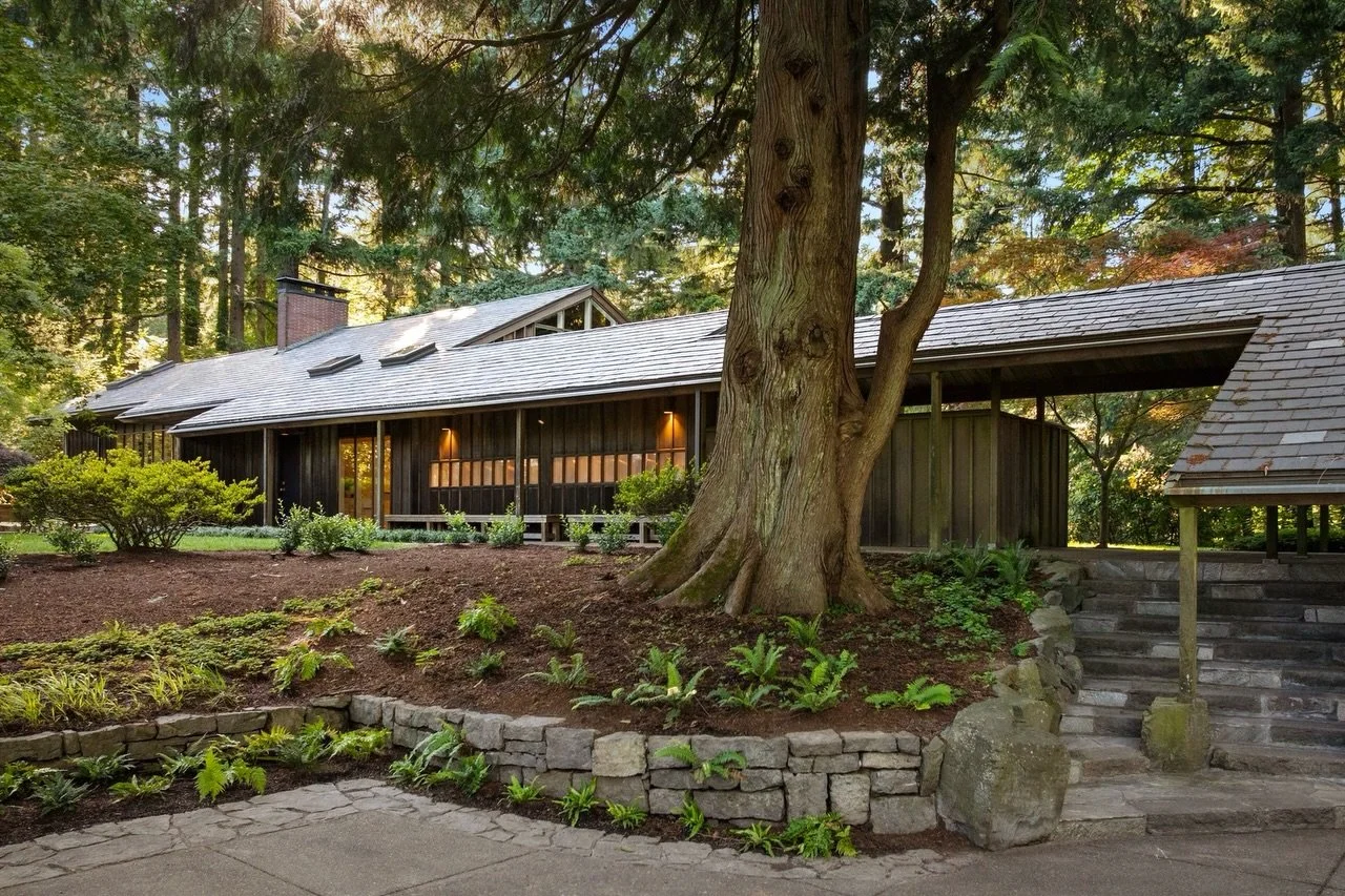 This week in Danny&rsquo;s Digest: The Swan House, a John Yeon-designed mid-century icon tucked into nearly 4 forested acres beside Hoyt Arboretum.

The Swan House / Designed for Dr. Kenneth and Virginia Swan by John Yeon in 1953, this rare Northwest