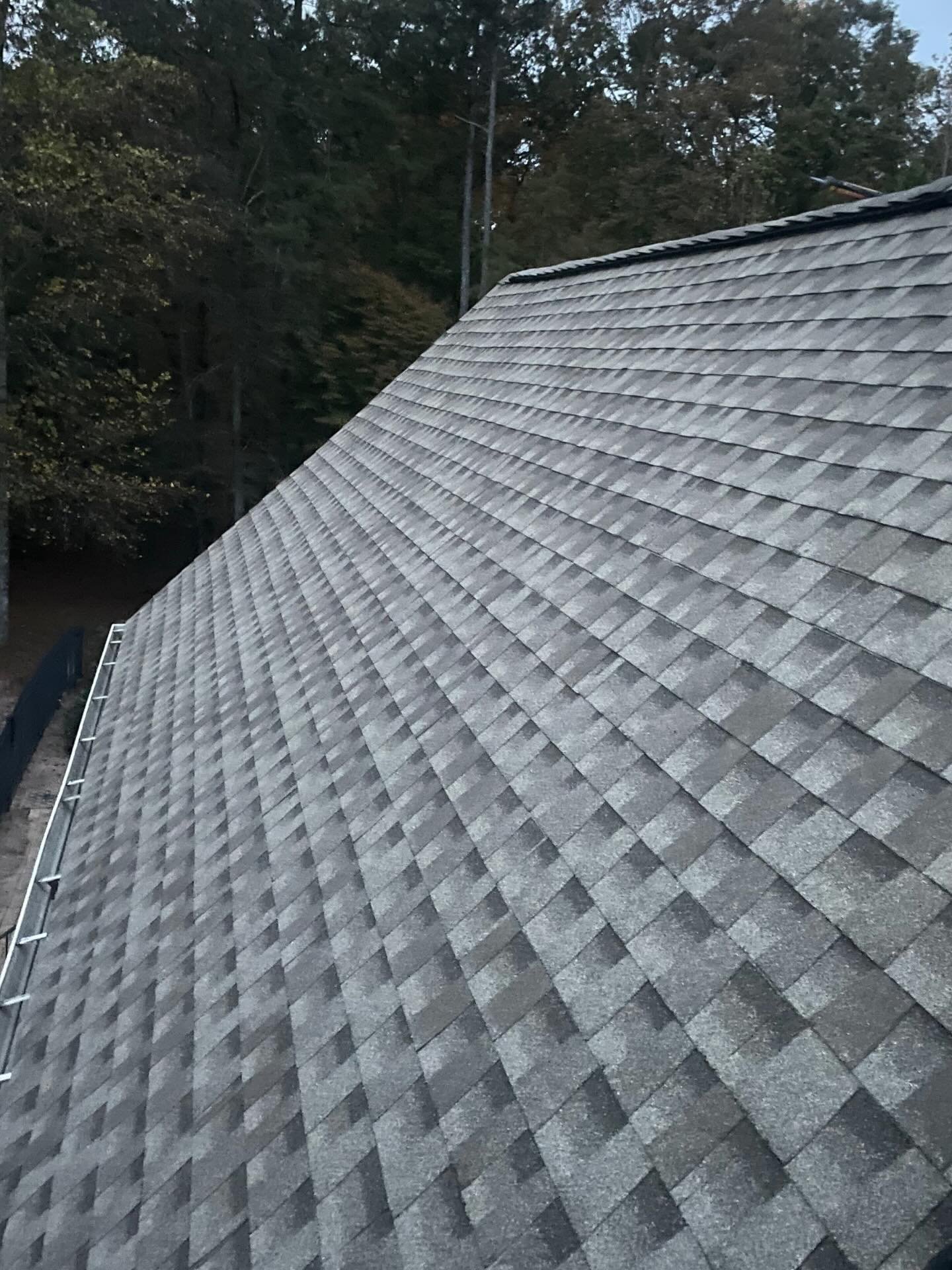 This? Oh this is just a peek at part of a 70 square, gorgeous new GAF HDZ WeatherWood roof that we recently installed locally. No biggie. Just another day at Anderson Roofing &amp; Sheet Metal. 

Also 😍😍😍😍😍

#GAF #gafcertifiedroofer #CallAPro #N