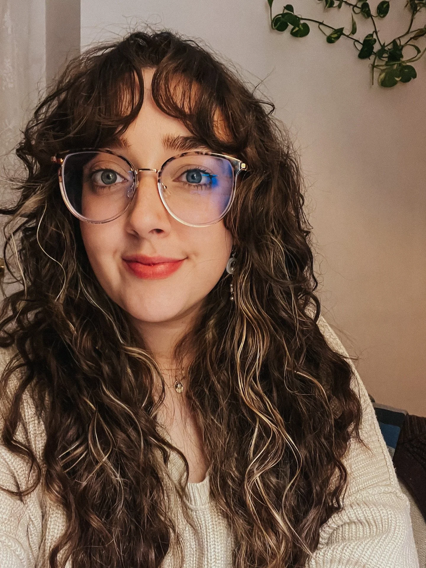 Highlights from the past 6ish weeks on deadline! Featuring my siblings, a quilt I&rsquo;m incredibly proud of, Thanksgiving, and Candlenights 🕯️🌙