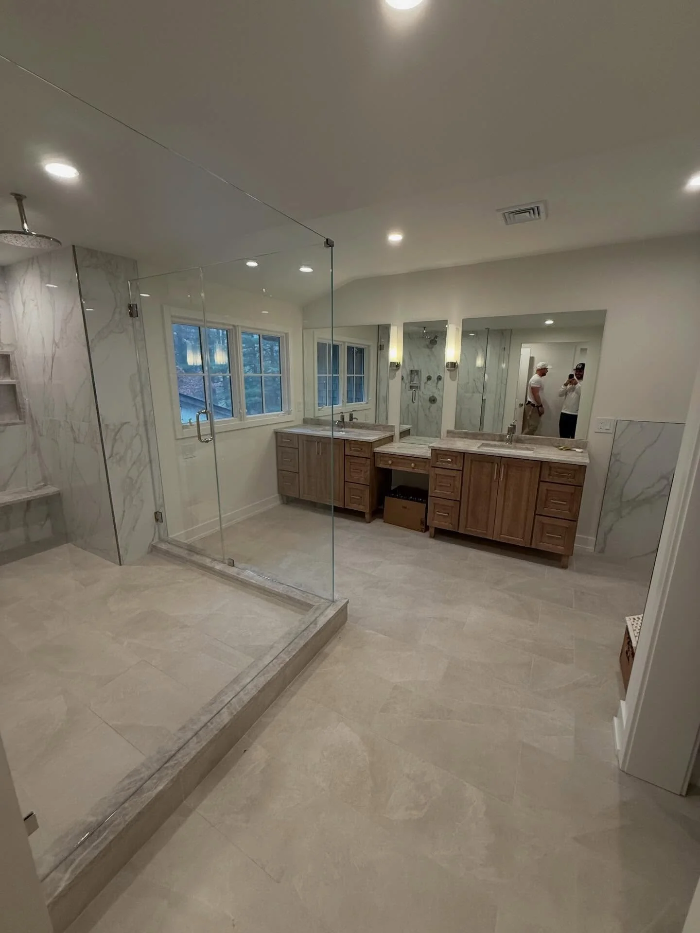 📍 Wayne PA

 🚧 🏠 A jaw-dropping master bathroom paired with a massive walk-in closet&mdash;dream setup unlocked.

⚡️The client&rsquo;s request was simple: make it wow. 

🧨 Safe to say, mission accomplished.

💥Up next: the kitchen and first-floor