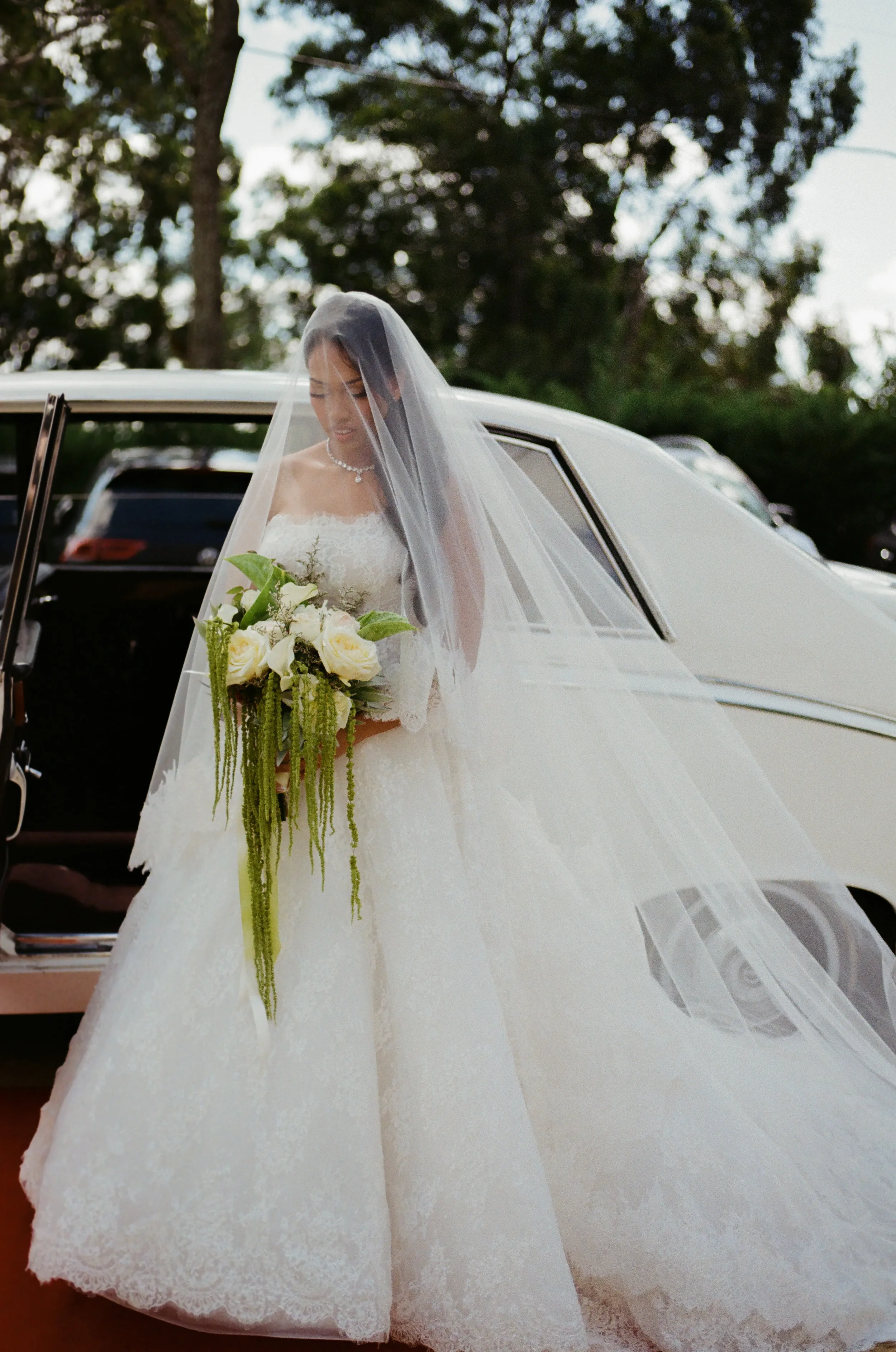 Lords_Estate_Heritage_Chapel_Wedding-50.webp