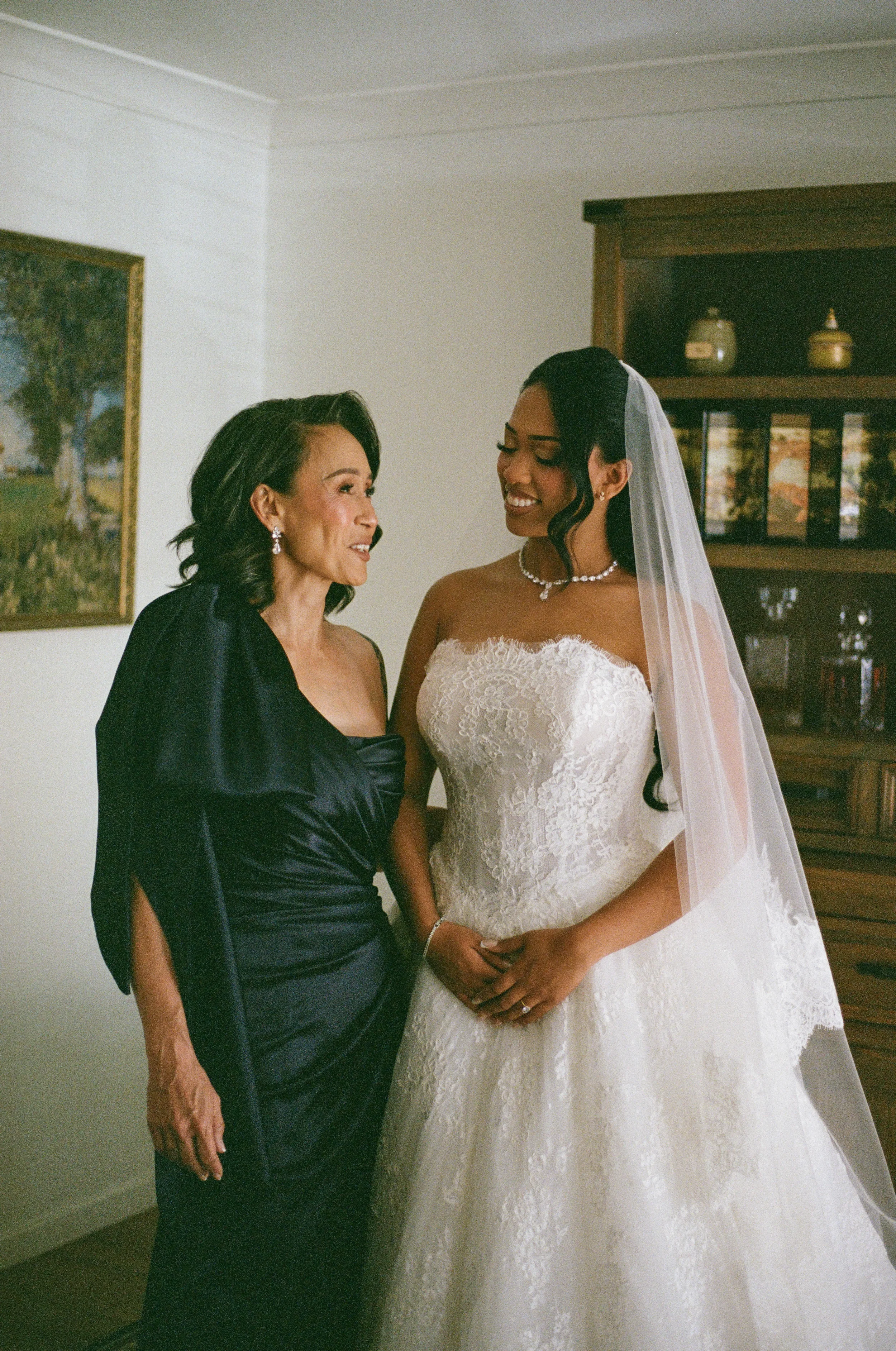 Lords_Estate_Heritage_Chapel_Wedding-119.webp
