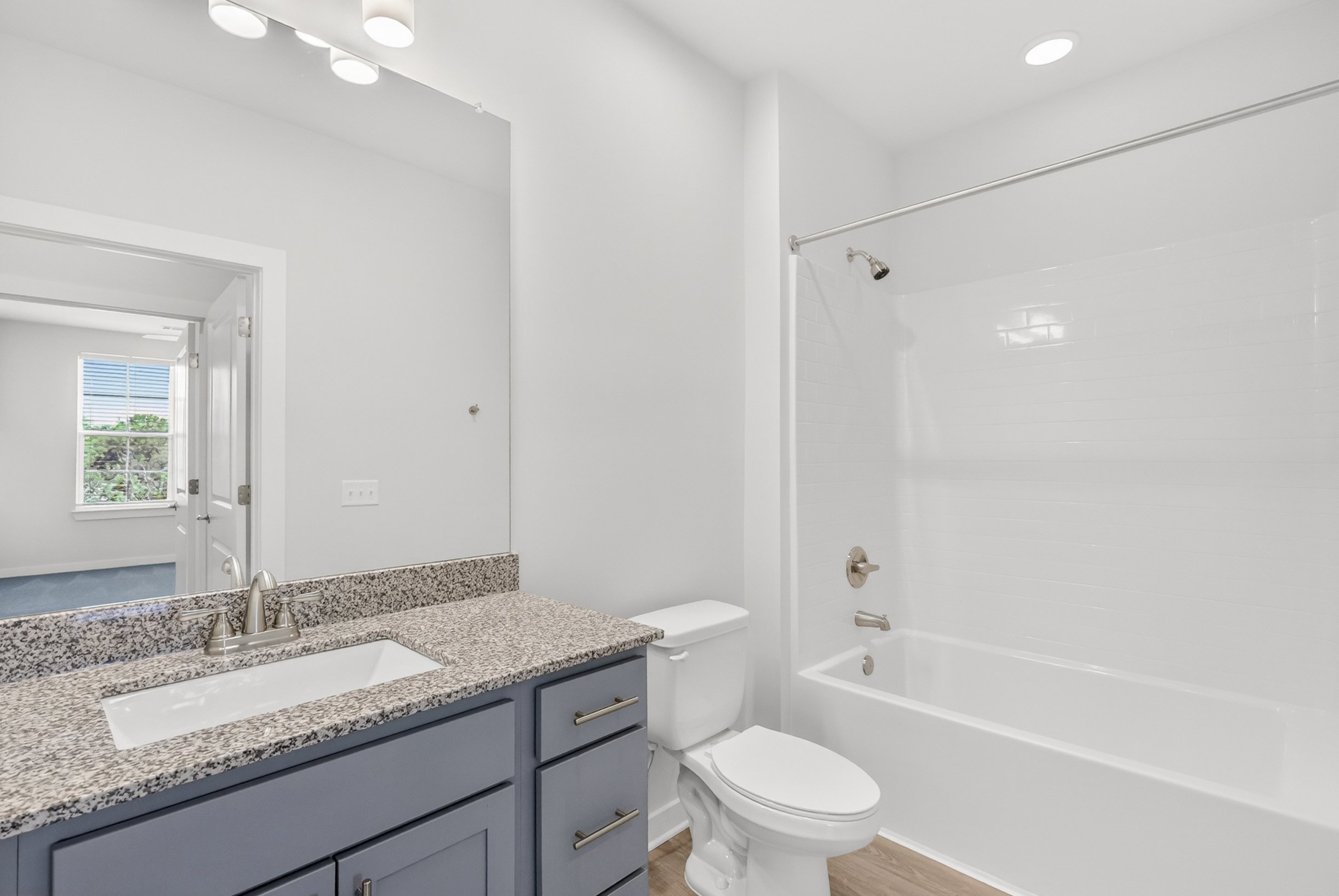 Unit 5402 (MLS) (7 of 11).jpg