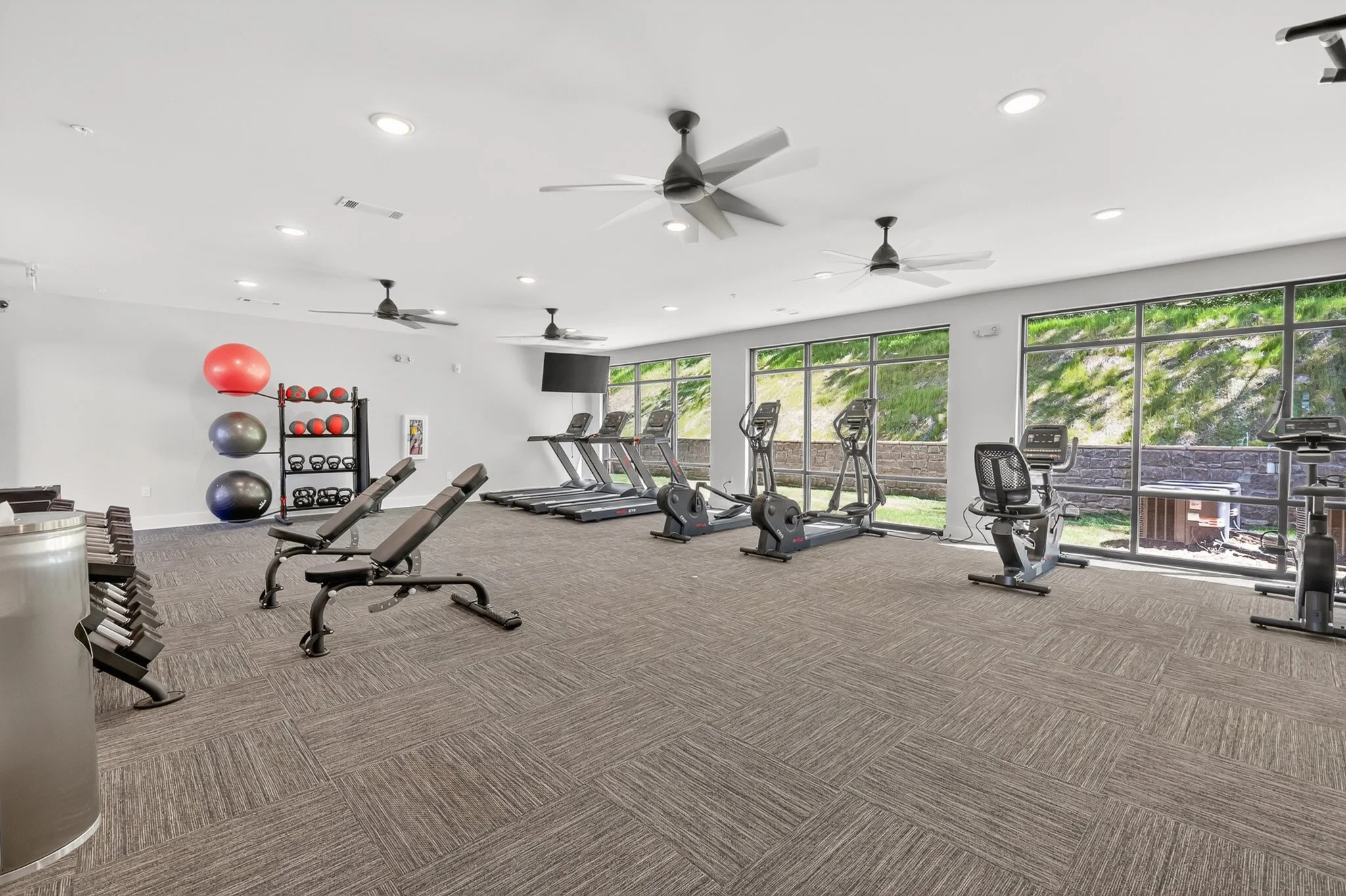 Amenities (MLS) (11 of 29).jpg