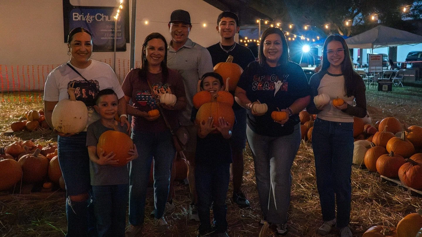 Smiles, laughter, and lots of memories were made at the patch today! 🍂✨