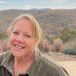 Owner & Found of Busy is My Baseline, Tracey Frady.  She created both apps based on her own life needs in managing multiple homes while helping to care for aging parents.