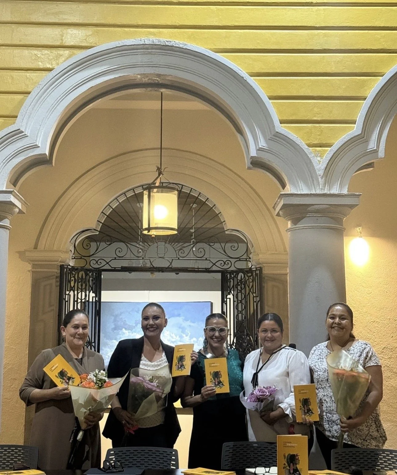 Lectura con actrices en la Pinacoteca de la Ucol, Colima.