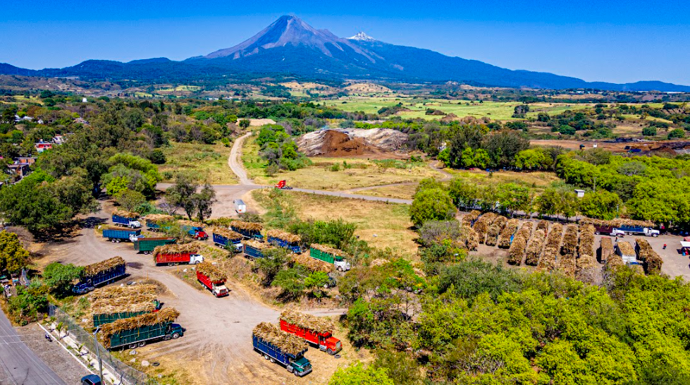 Volcanes de Colima/Foto: Charly Ramos.png