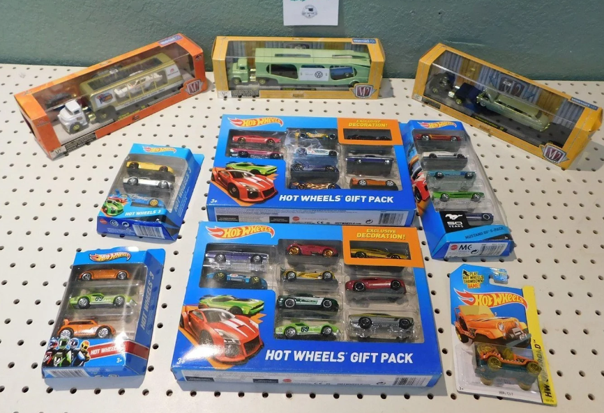 Hot Wheels Auction Continued