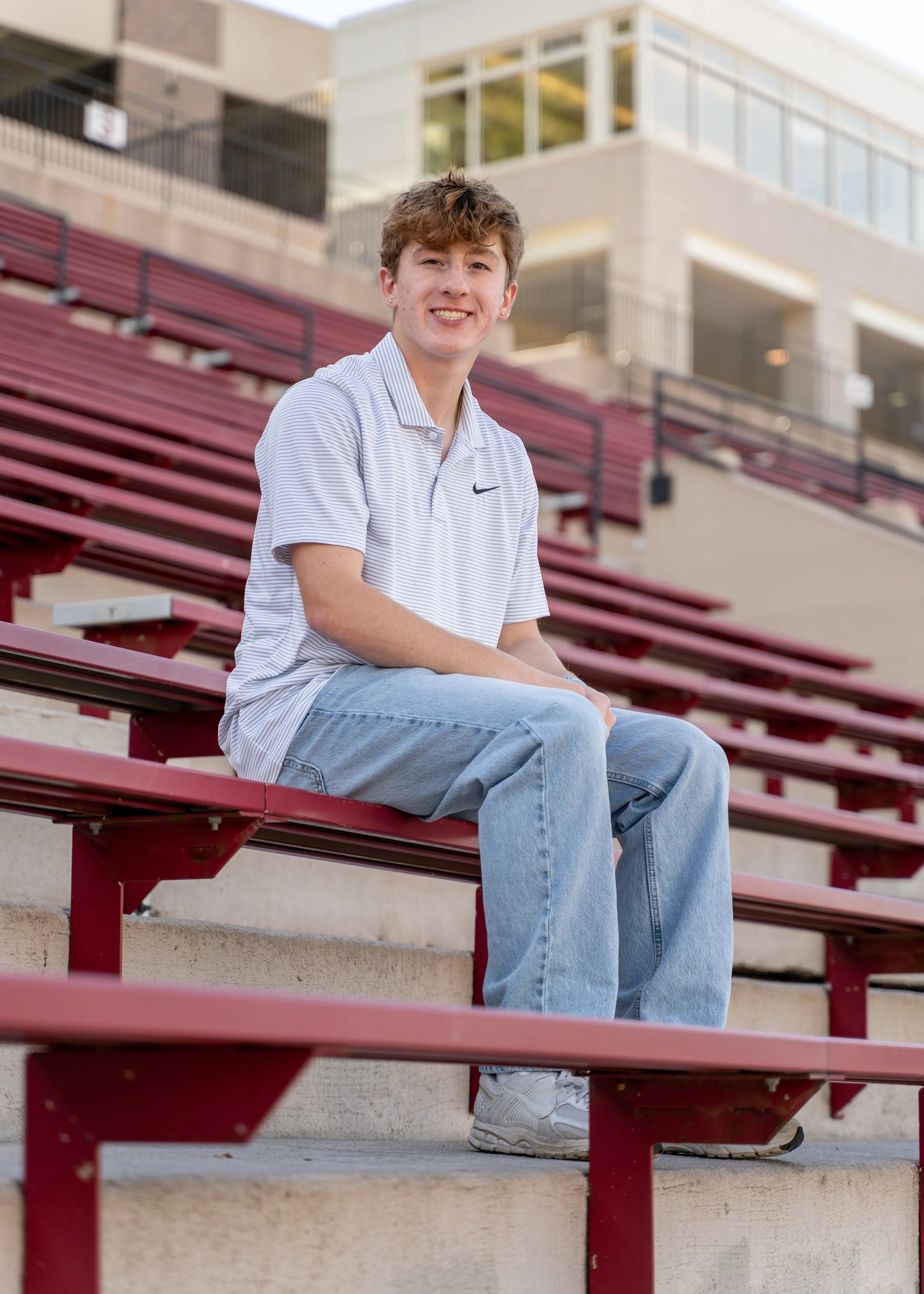 2025.10.18_Sherwood_SeniorPhotos-2.jpg