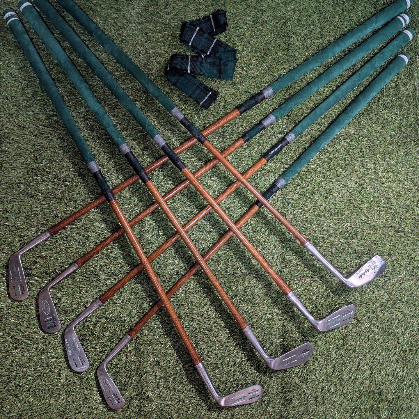 Edit: Help the Eagles fan in your life feel better after that loss by getting them some beautiful hickory golf clubs......

The Birds are set for another big rivalry game today, so here's some more clubs for the Eagles fan in your life. 

This is an 
