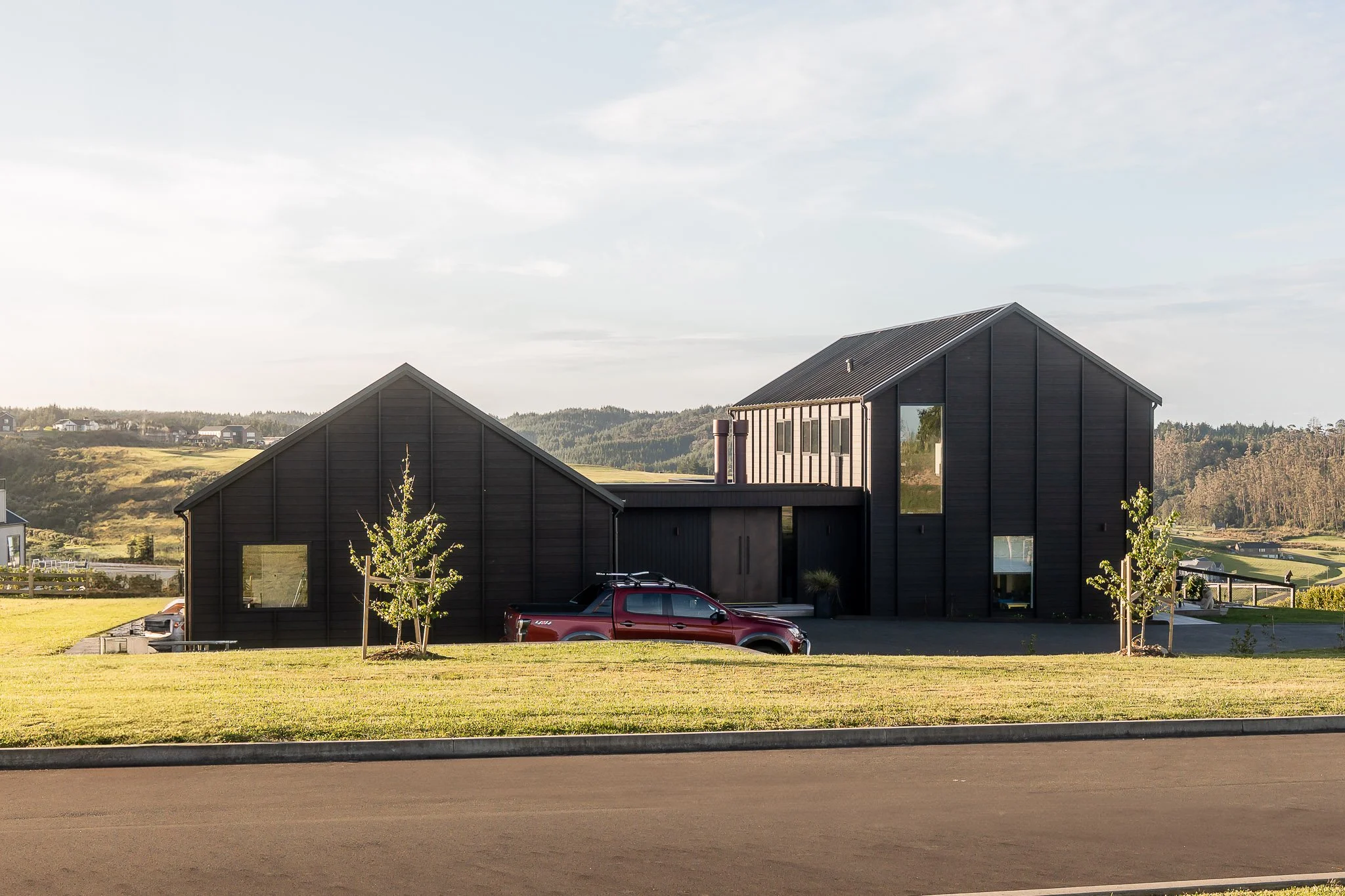 Every angle of this high-end residential build echoes custom joinery, in a premium coastal-rural setting.