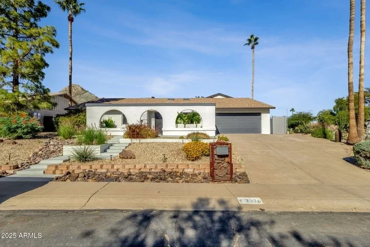 $1,075,000

4 Bed 3 Bath 2,883 Sqft

2276 E Mercer Lane Phoenix, AZ 85028