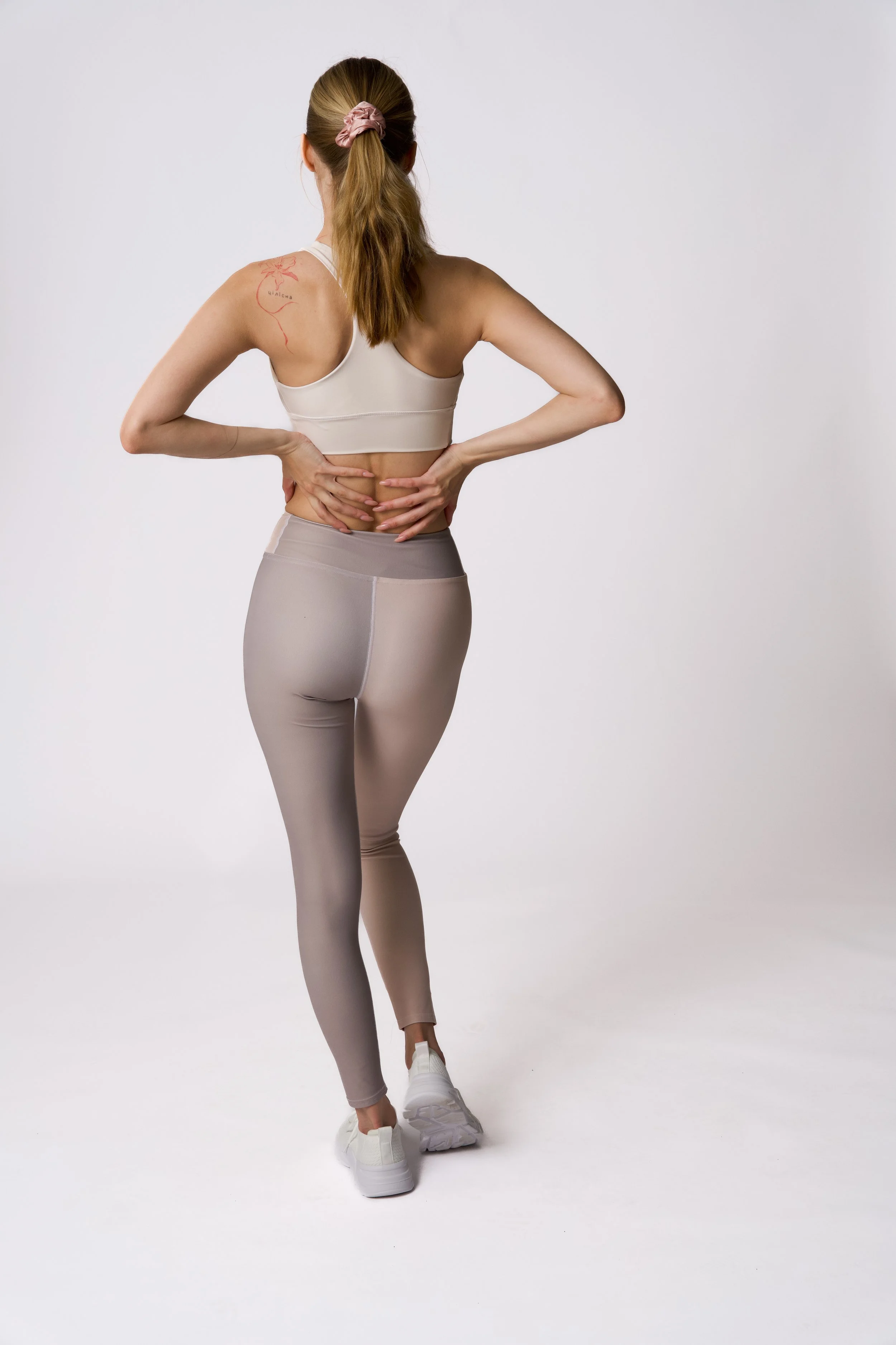 Margot Leggings 9.JPG