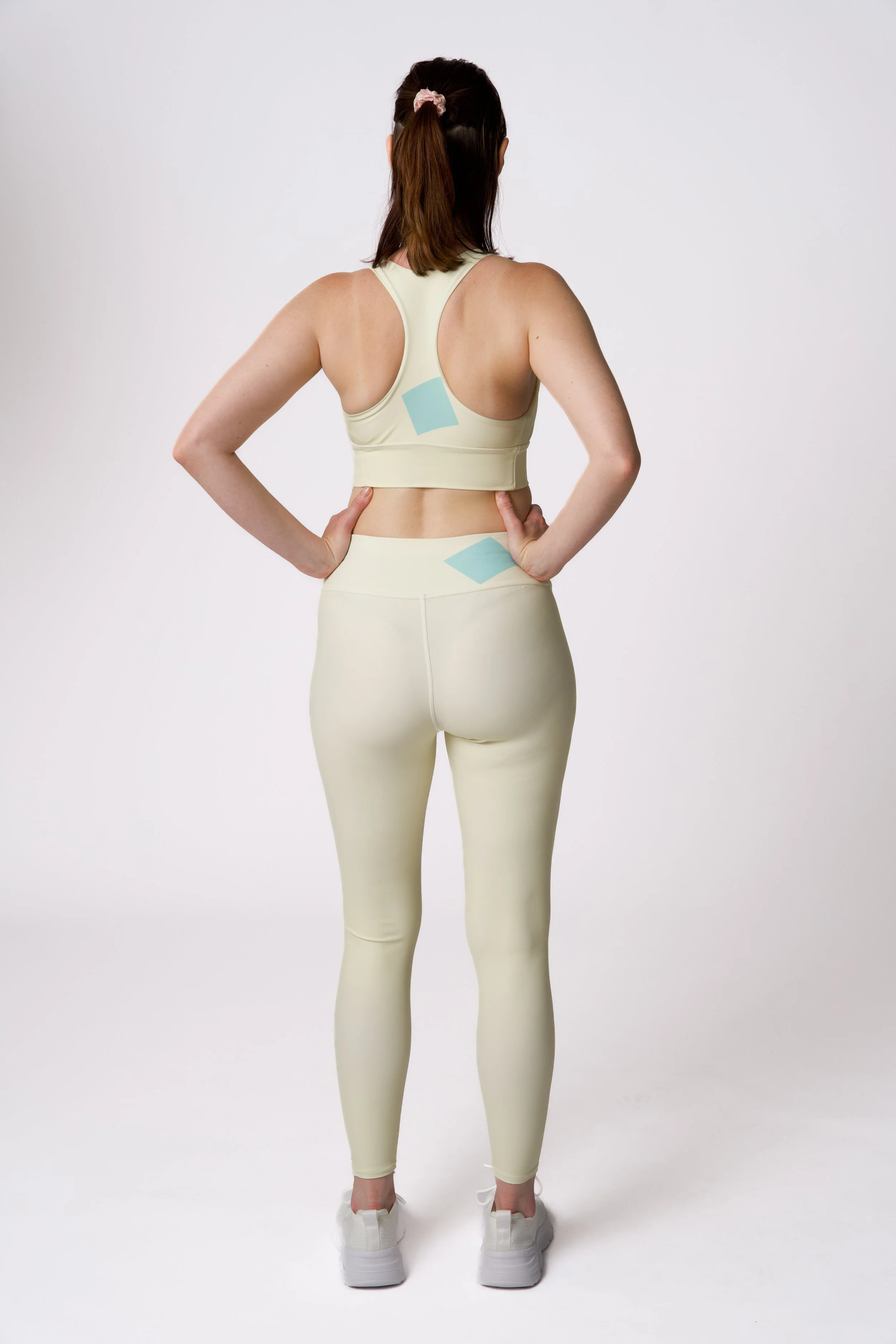 Kaia Leggings  1.JPG