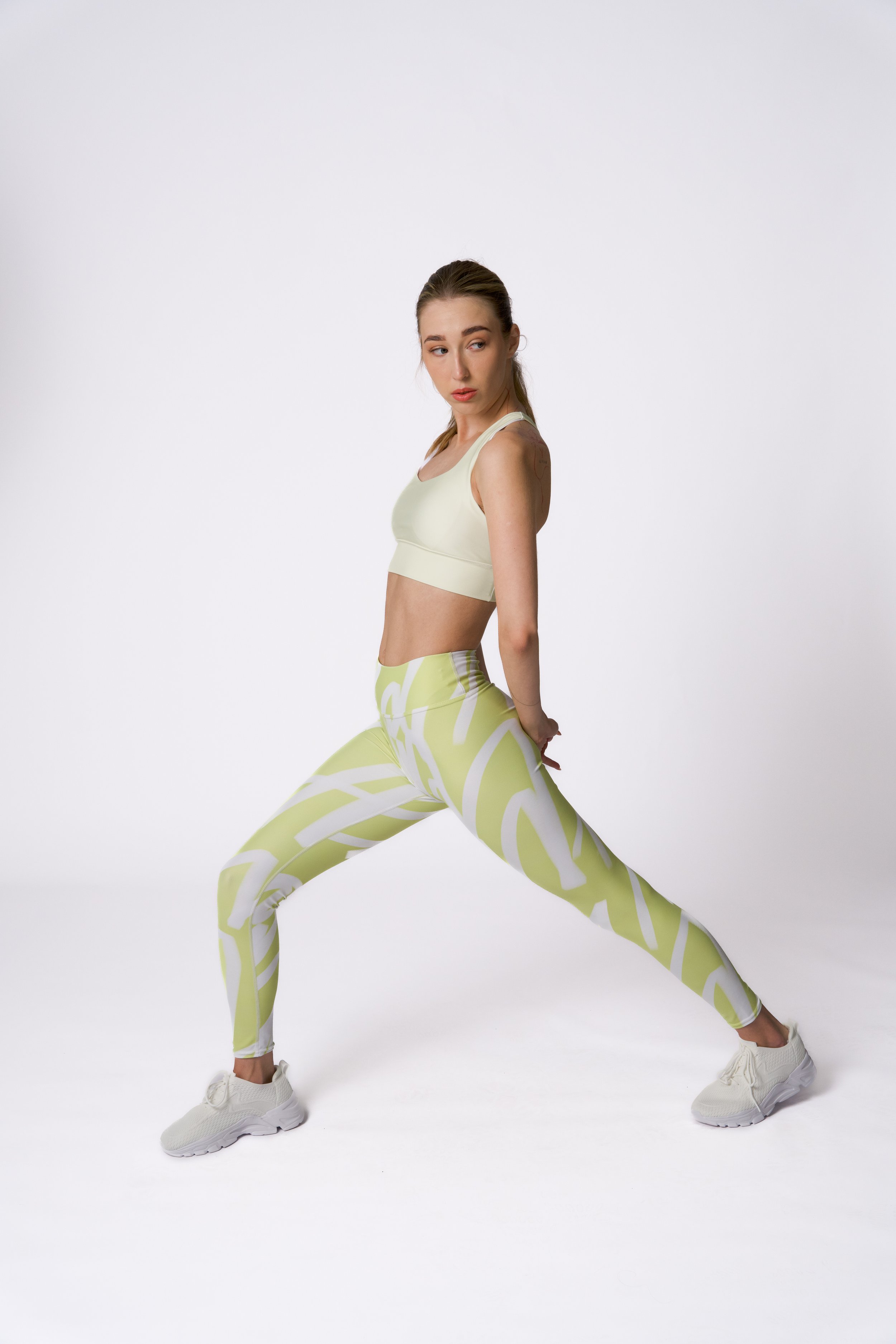 Stevie Wild Willow Leggings 4.JPG