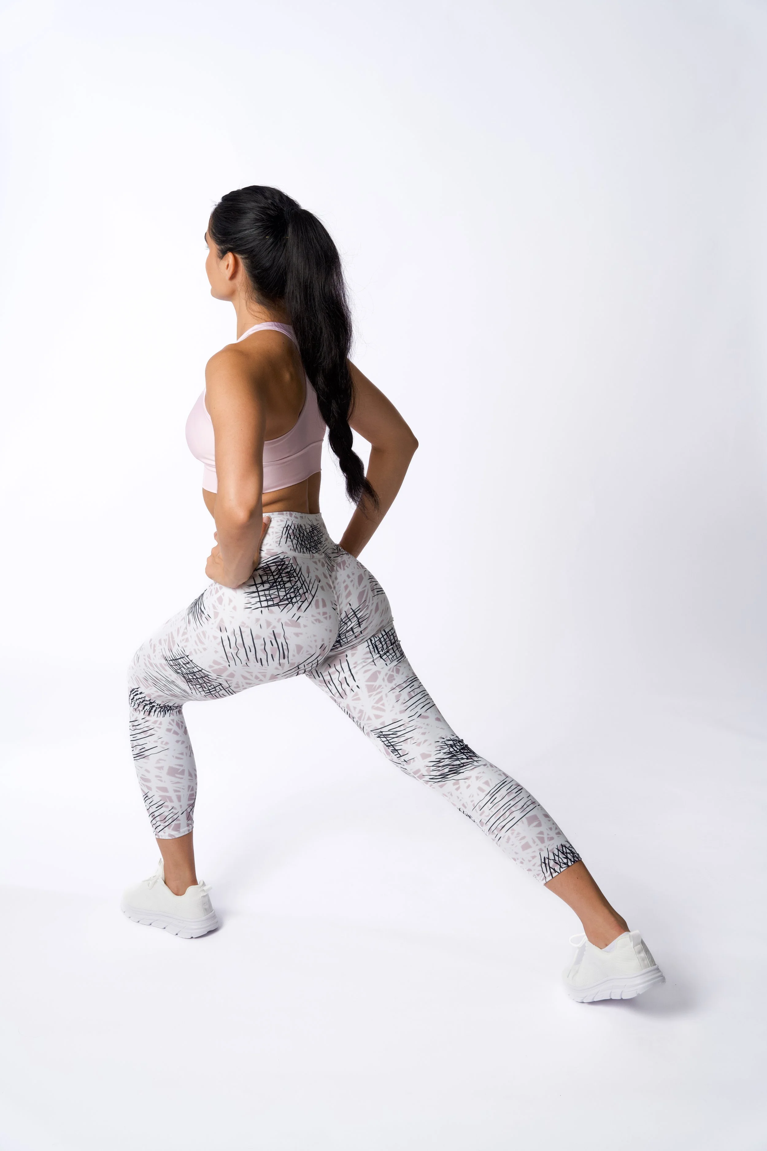 Luna Careys Pink Leggings 10.JPG