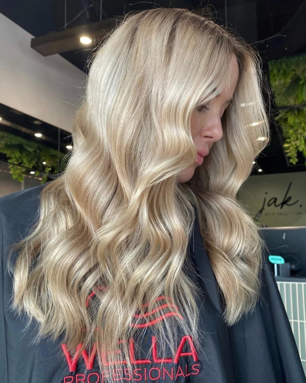 Ella blended this regrowth so well you'd barely know it was there (shhhh)
ㅤ
🏷️- Jak Hair Collective, Gold Coast, Reedy Creek Salon, Casuarina Hair, Blonde &amp; Balayage Specialist, Keratin Treatments, Hair Extensions Gold Coast, Wella Colour Expert