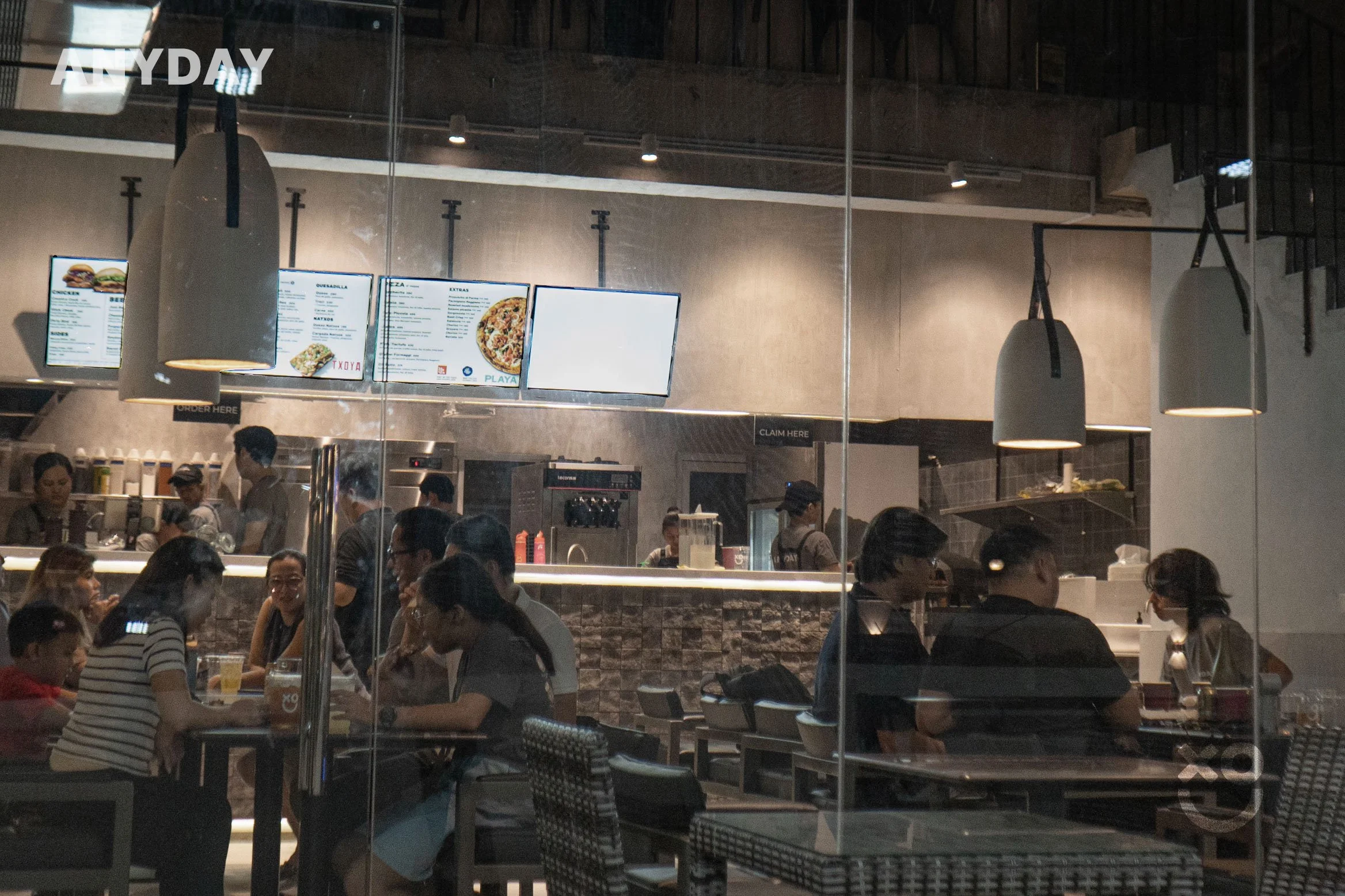 Anyday-Dining-01.jpg