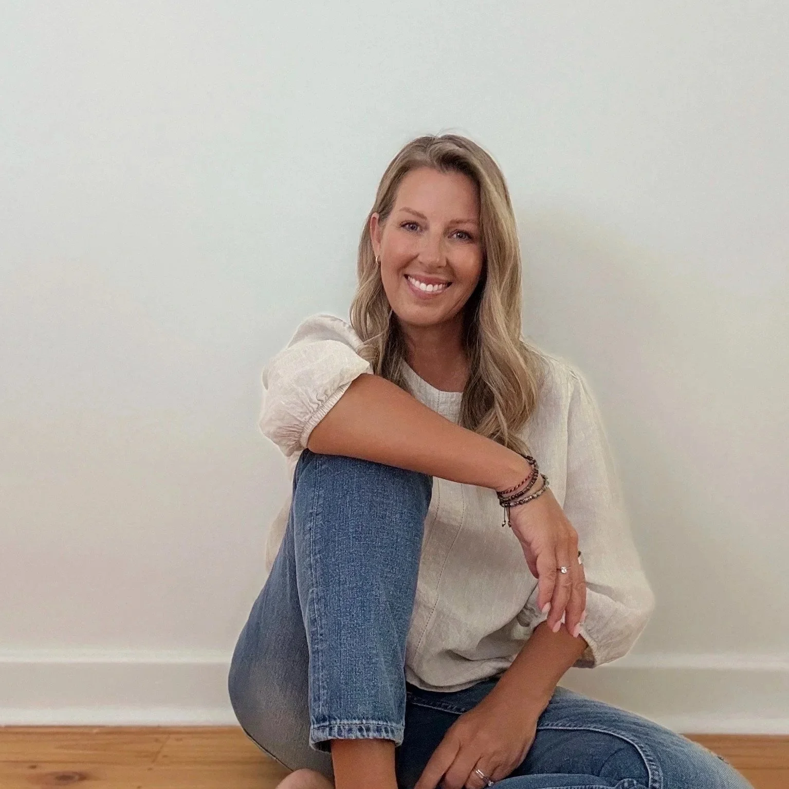 Teena Dunn, Clinical Fertility Naturopath. 12 years lived fertility experience. Couples fertility, genetics, reproductive microbiome, recurrent miscarriage, unexplained infertility. Telehealth across Australia.