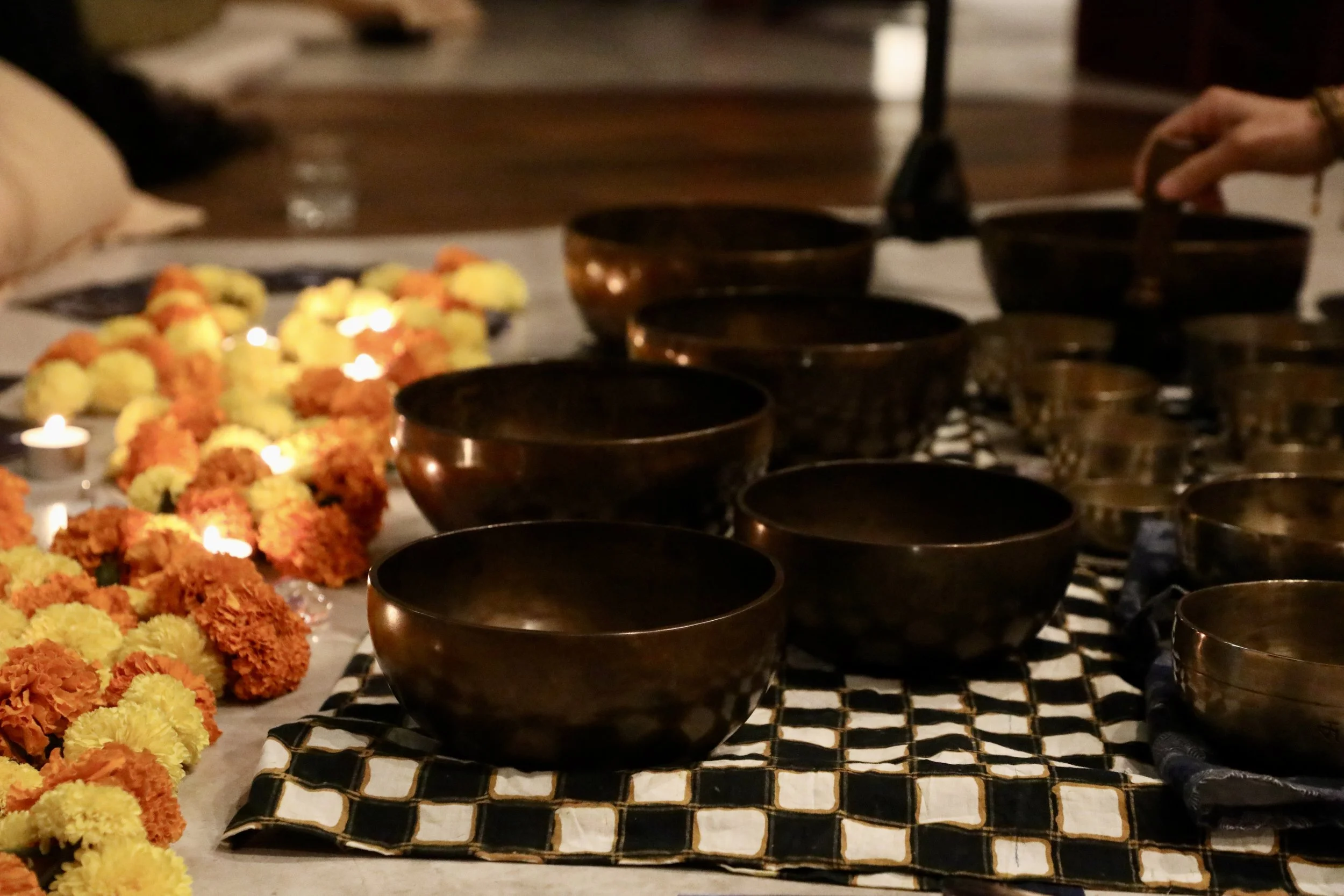 Sound Bath with Mae Kwan and Heveya