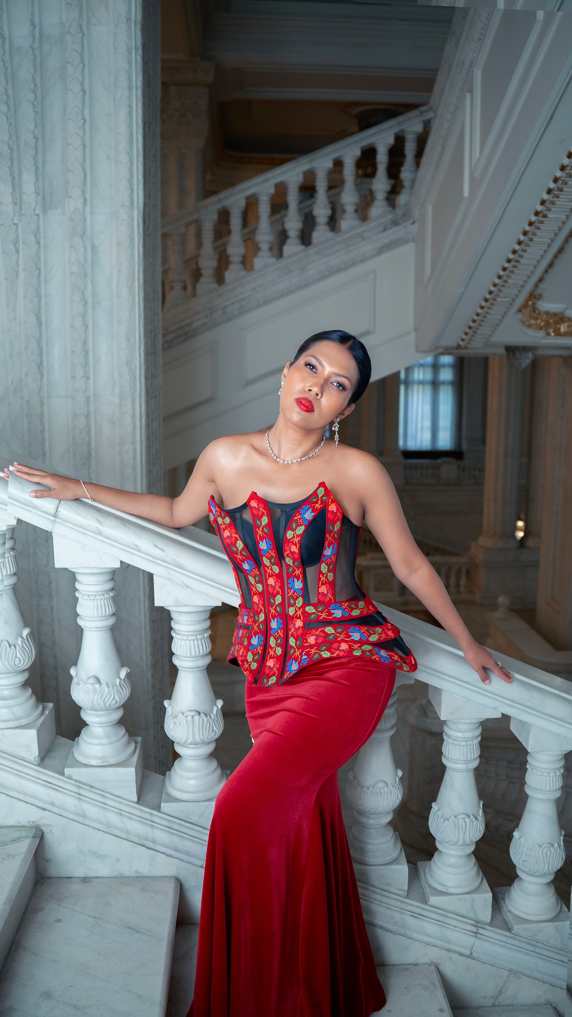 red-corset_002.jpg