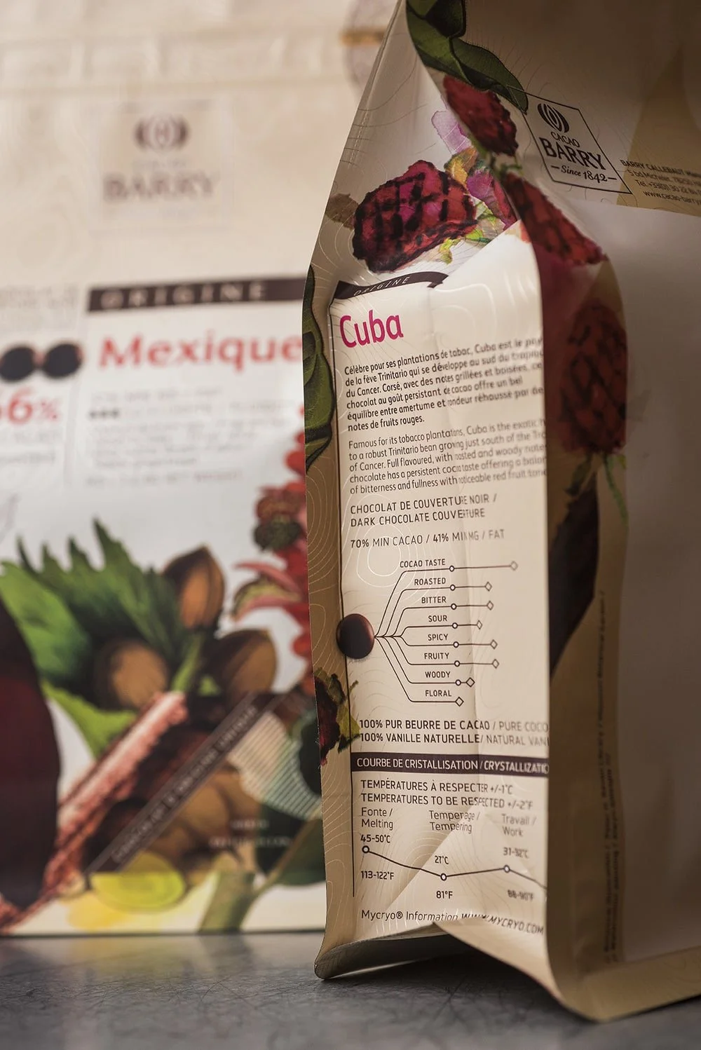 Packaging_vertical_sidedetail.jpg