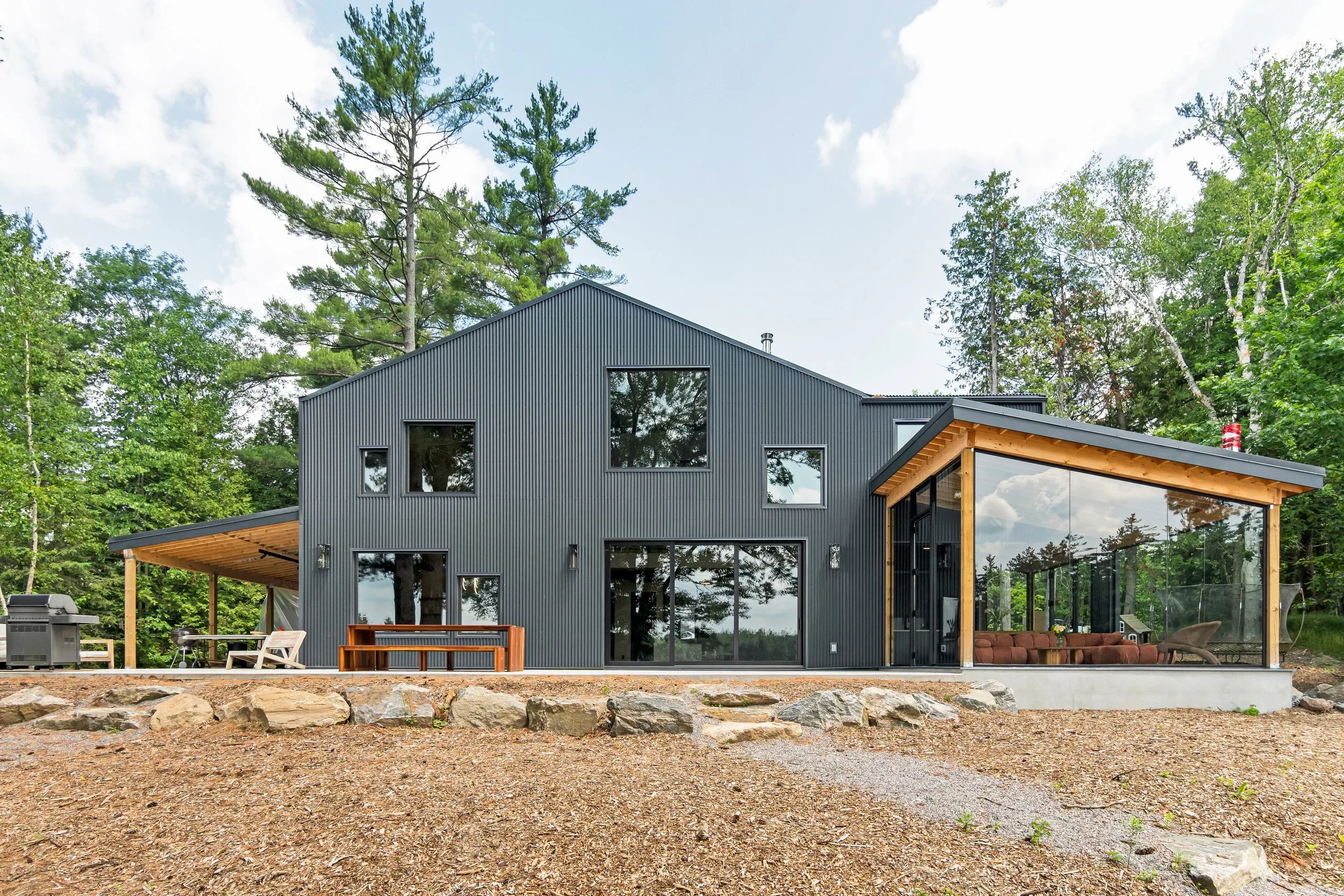 Modern Muskoka Lake House (Copy)
