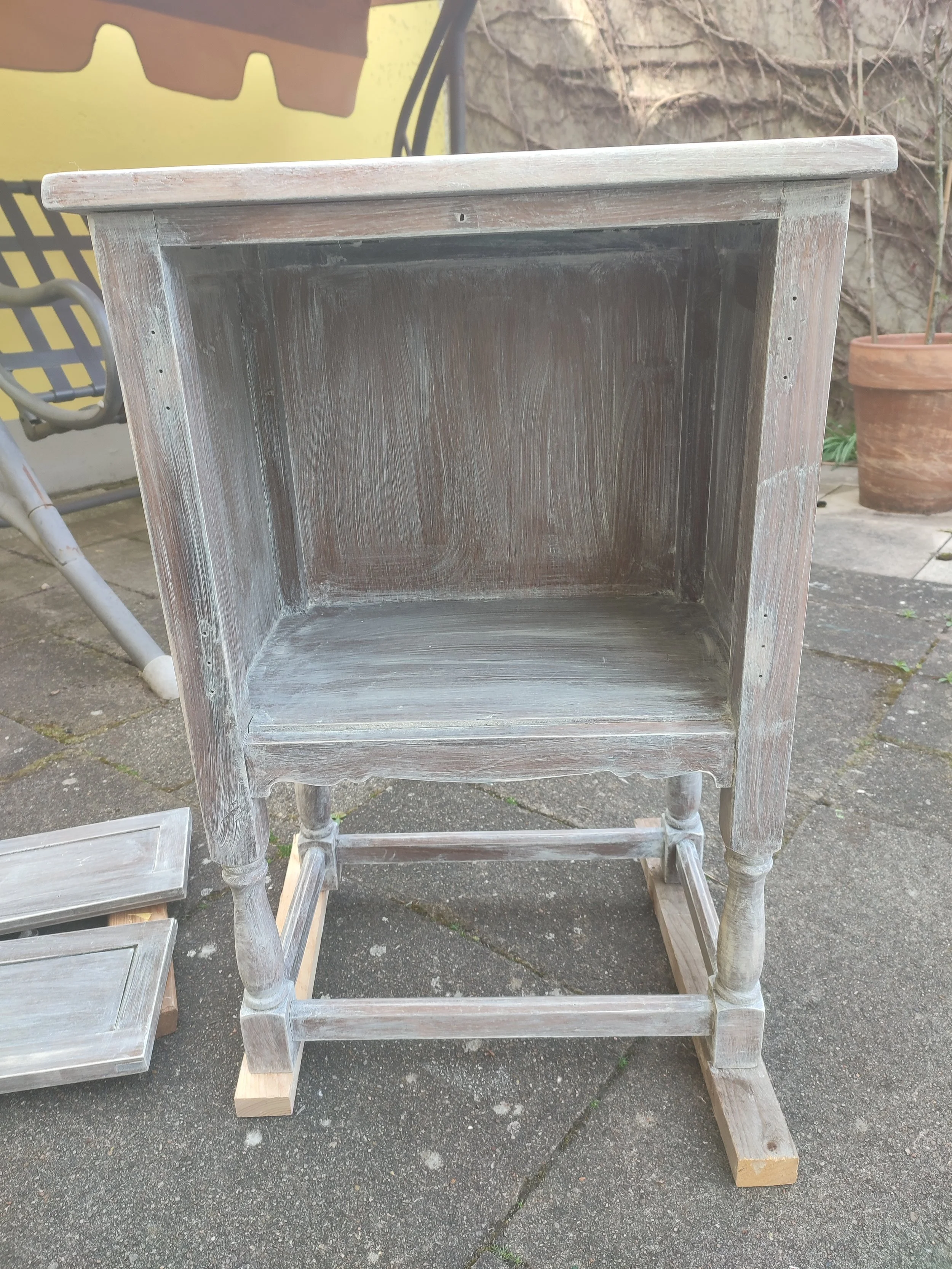 Schrank 2 Vorher.jpg