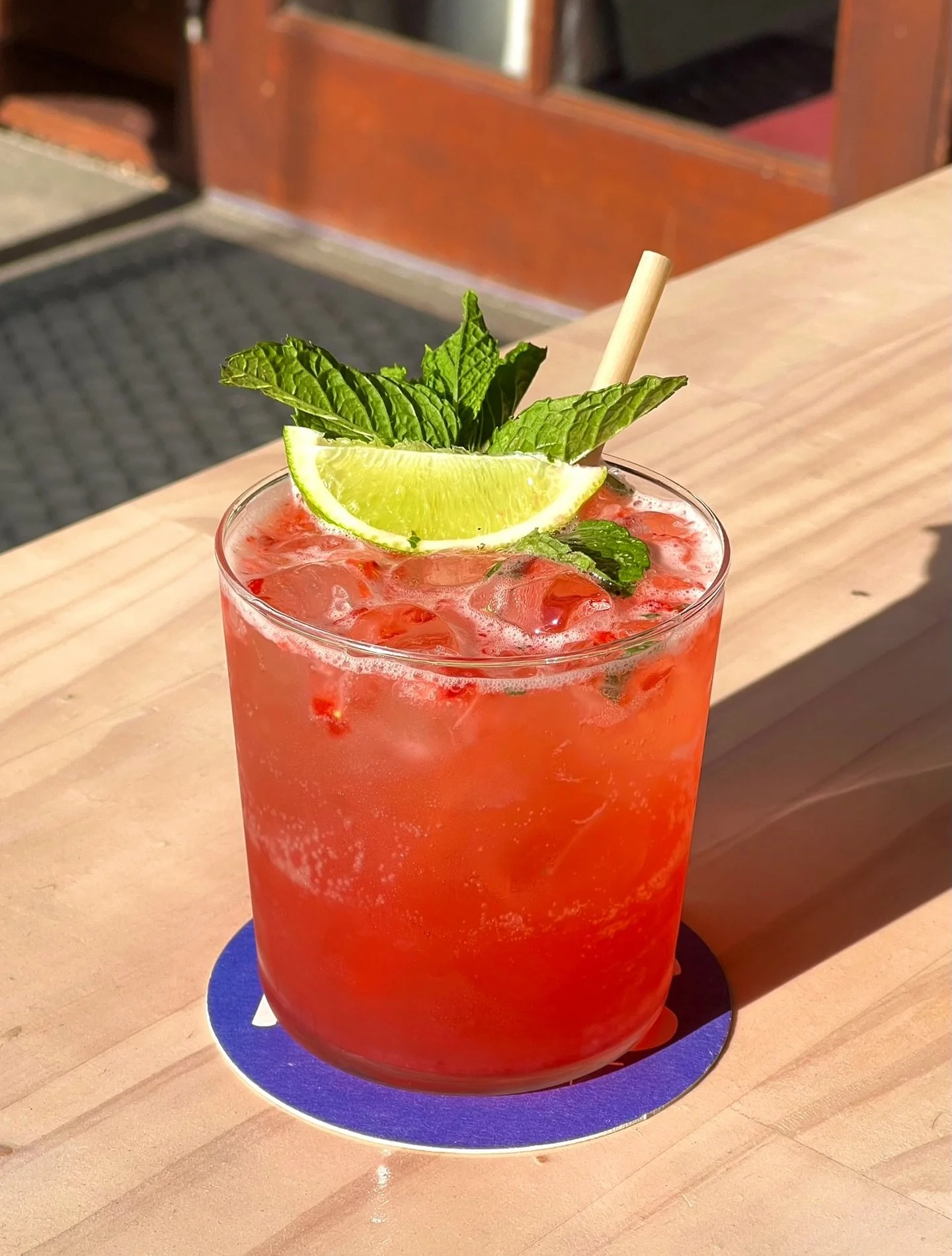 Pineapple + Strawberry Mojito, don&rsquo;t mind if I do!🍓🍍